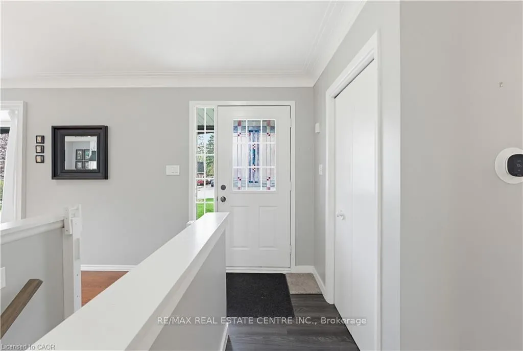 Photo 11 of 147 Churchill Drive, Cambridge — HOMEH