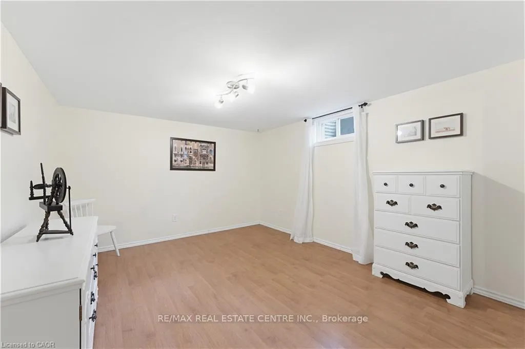 Photo 20 of 147 Churchill Drive, Cambridge — HOMEH
