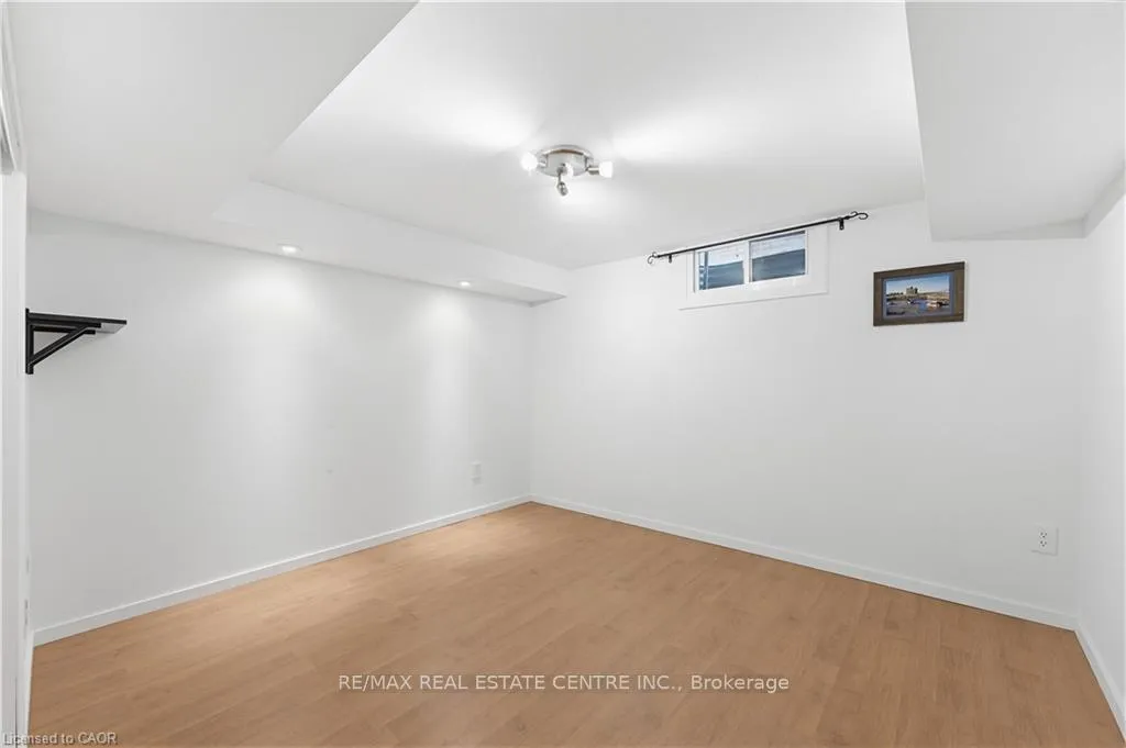 Photo 21 of 147 Churchill Drive, Cambridge — HOMEH