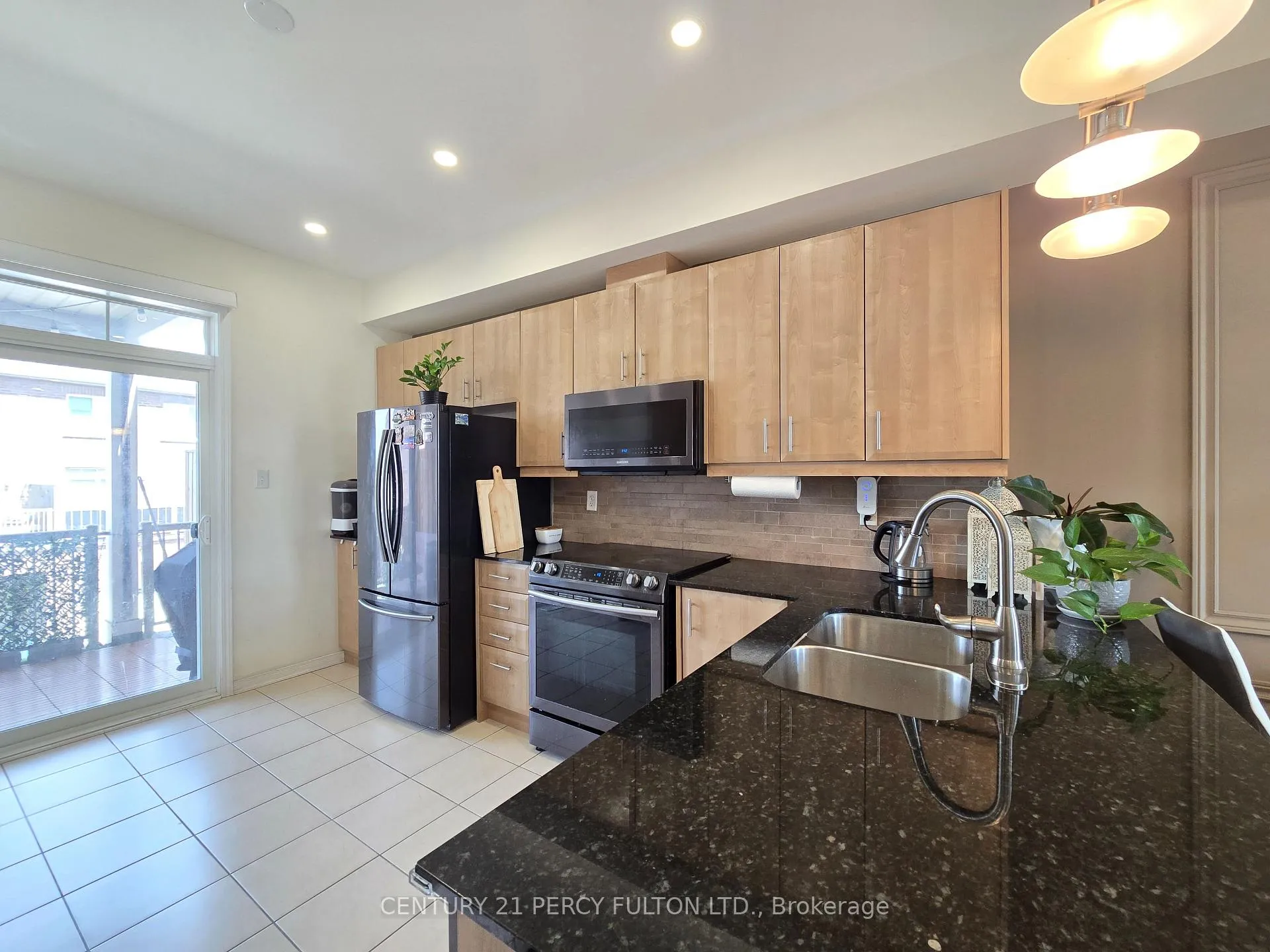 Photo 4 of 1389 Salem Road N, Ajax, Northeast Ajax — HOMEH