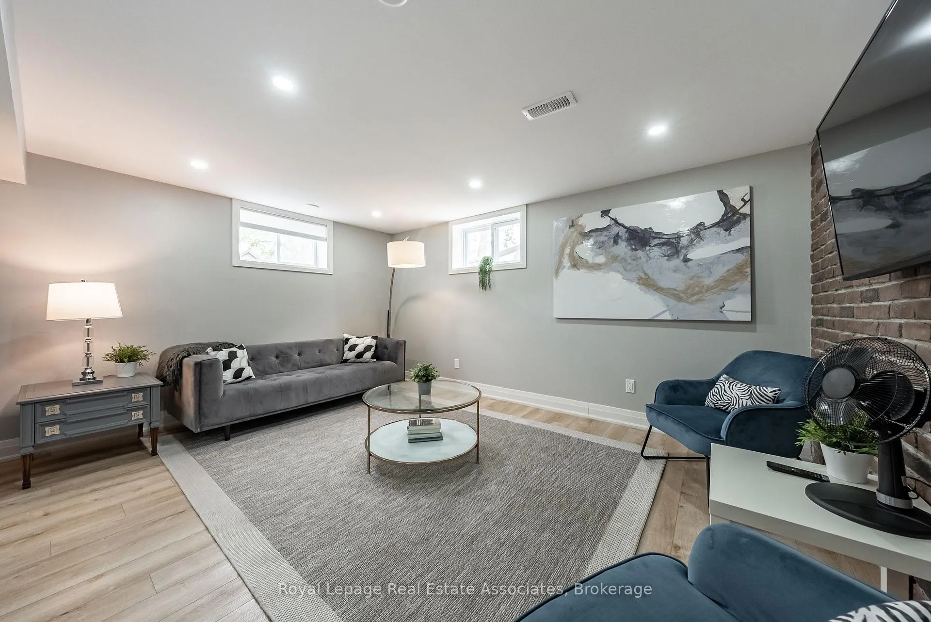 Photo 10 of Unit Lower Level, 88 South Bend Road, Hamilton, Balfour — HOMEH