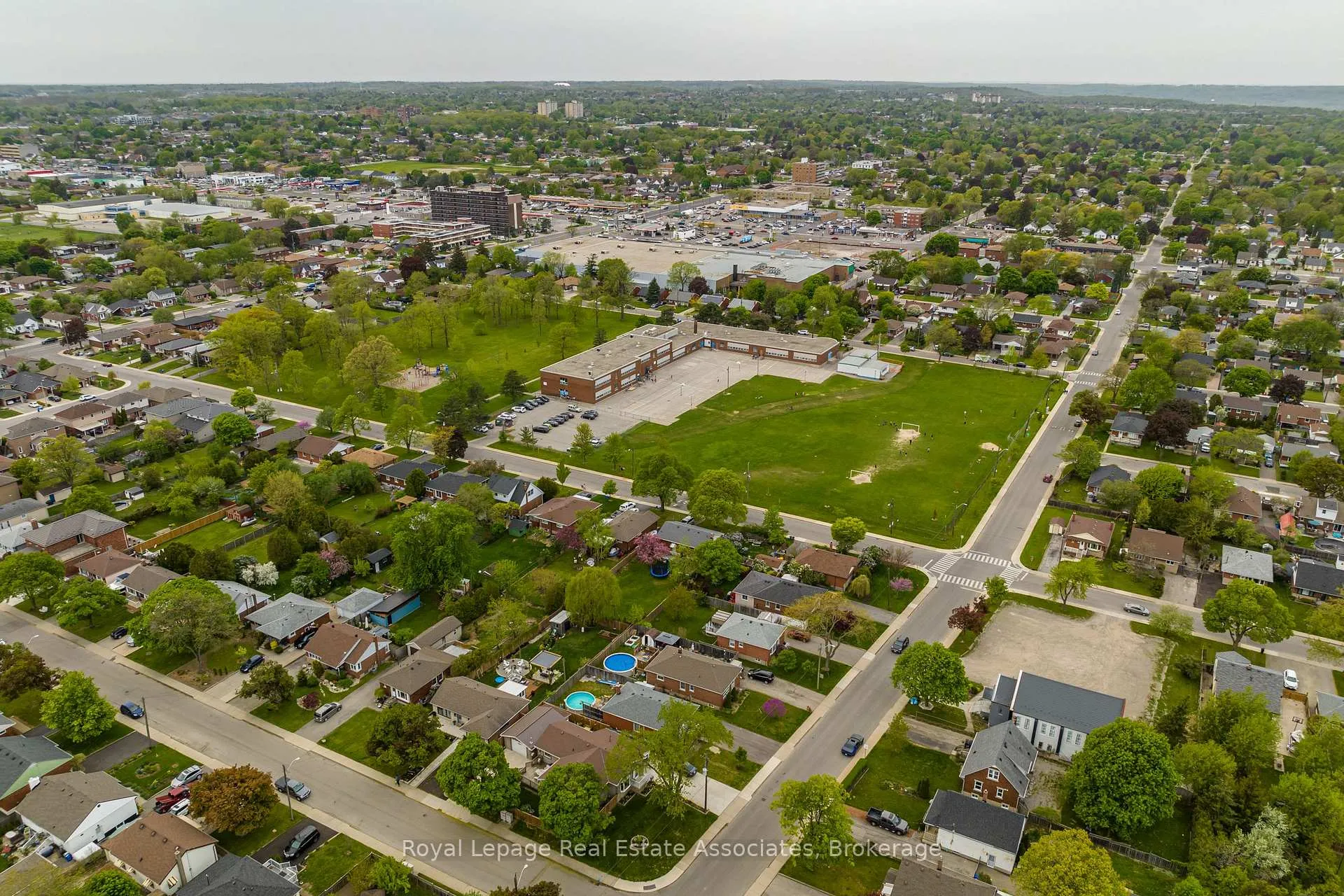 Photo 21 of Unit Lower Level, 88 South Bend Road, Hamilton, Balfour — HOMEH