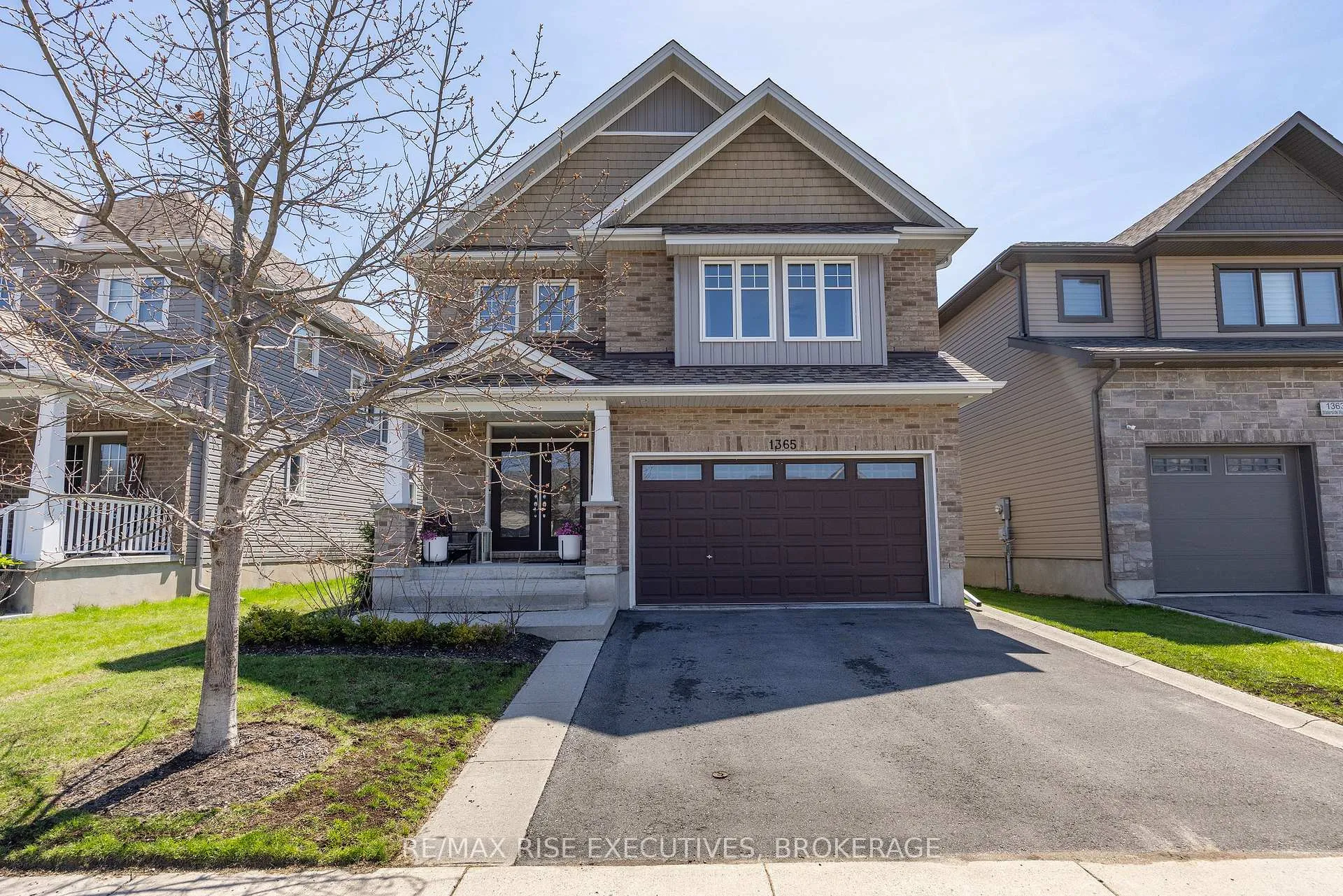 Photo 1 of 1365 Waterside Way, Kingston, Kingston East (Incl Barret Crt) — HOMEH
