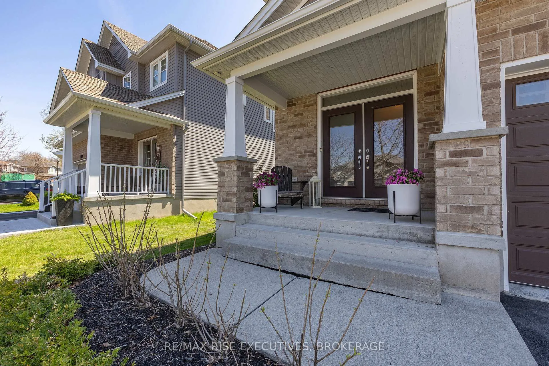 Photo 3 of 1365 Waterside Way, Kingston, Kingston East (Incl Barret Crt) — HOMEH