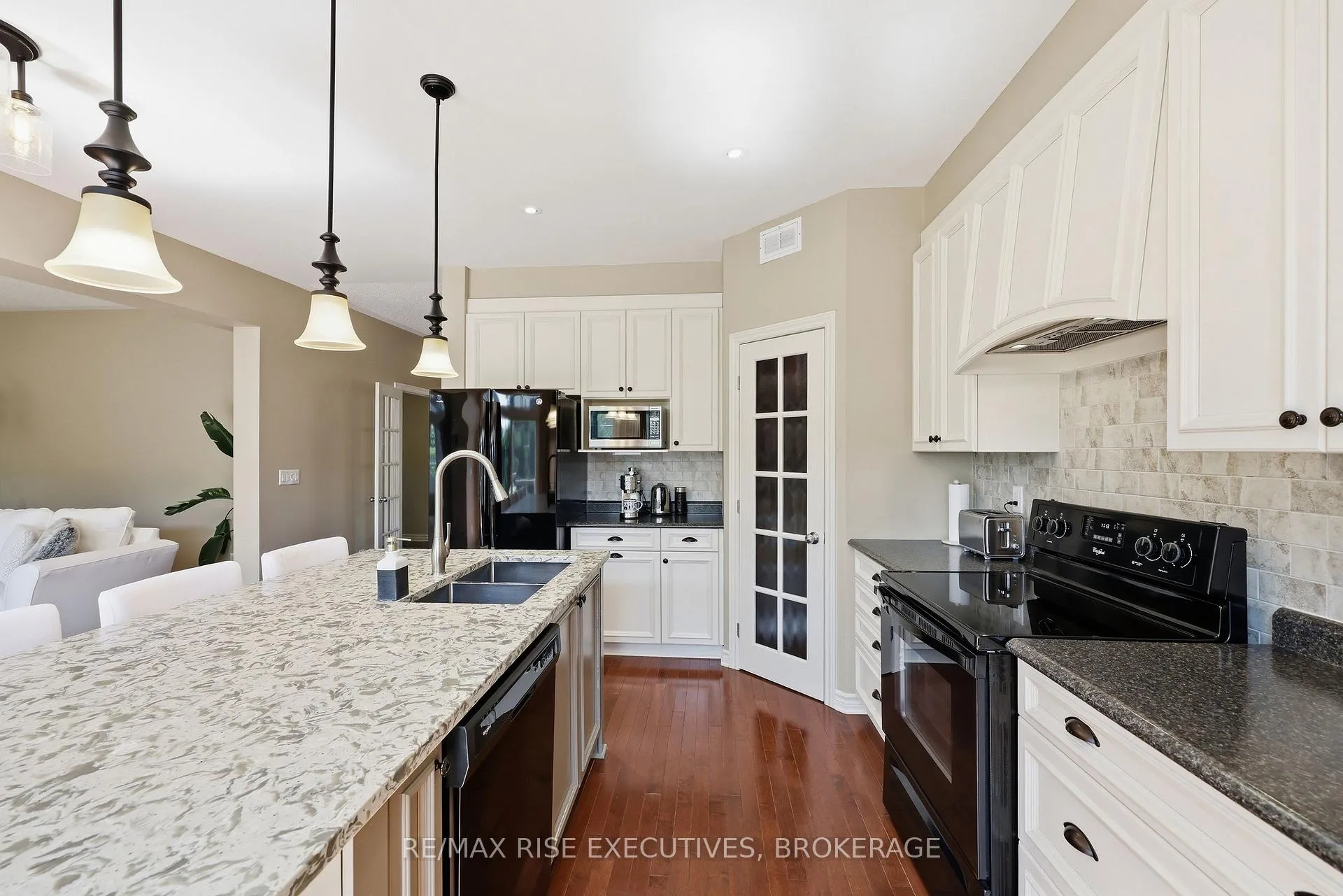 Photo 15 of 1365 Waterside Way, Kingston, Kingston East (Incl Barret Crt) — HOMEH