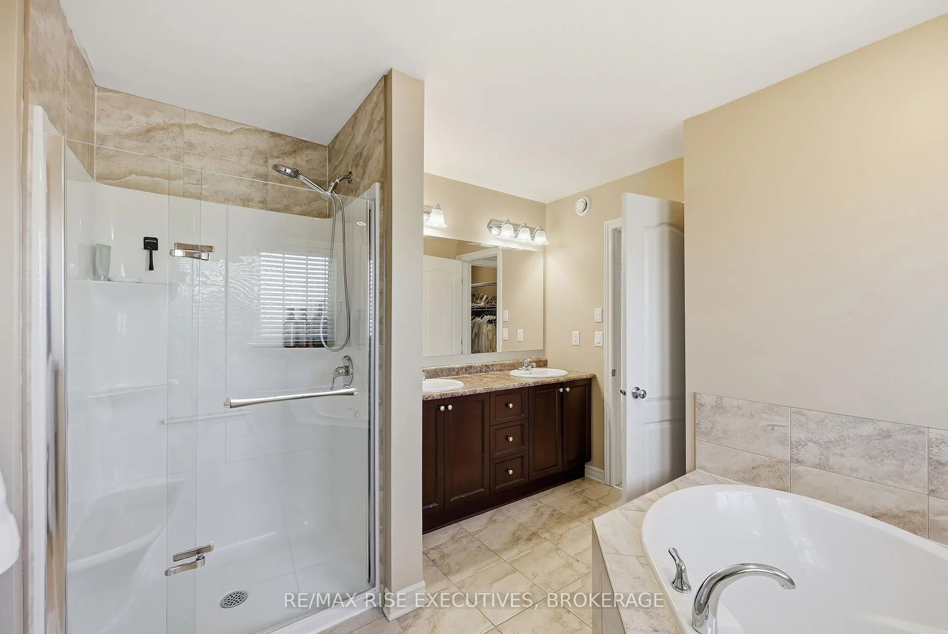 Photo 27 of 1365 Waterside Way, Kingston, Kingston East (Incl Barret Crt) — HOMEH