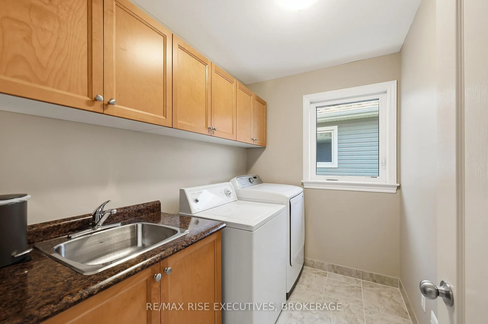 Photo 39 of 1365 Waterside Way, Kingston, Kingston East (Incl Barret Crt) — HOMEH