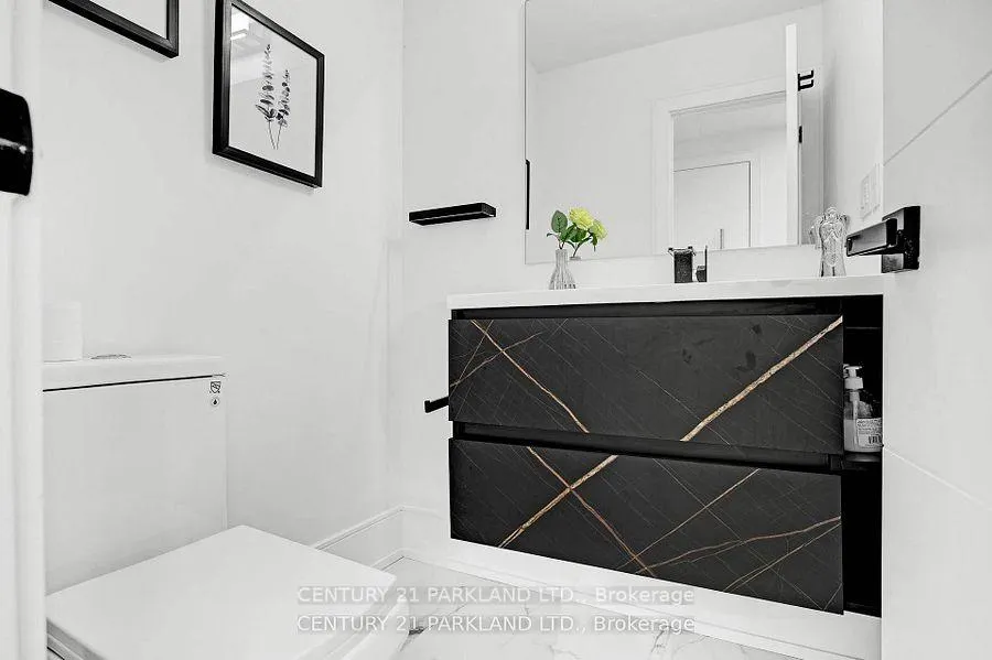 Photo 15 of 978 Carlaw Avenue, Toronto, Broadview North — HOMEH