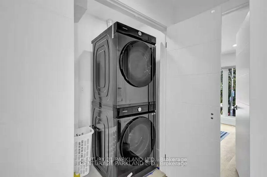 Photo 18 of 978 Carlaw Avenue, Toronto, Broadview North — HOMEH
