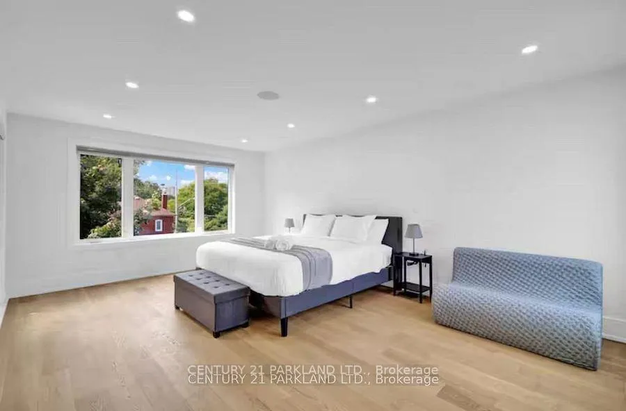 Photo 22 of 978 Carlaw Avenue, Toronto, Broadview North — HOMEH