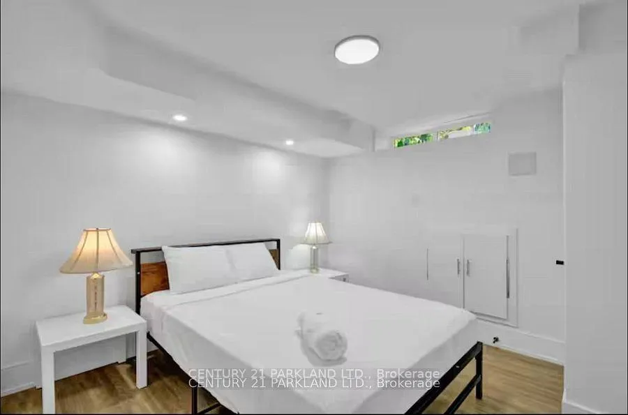 Photo 38 of 978 Carlaw Avenue, Toronto, Broadview North — HOMEH