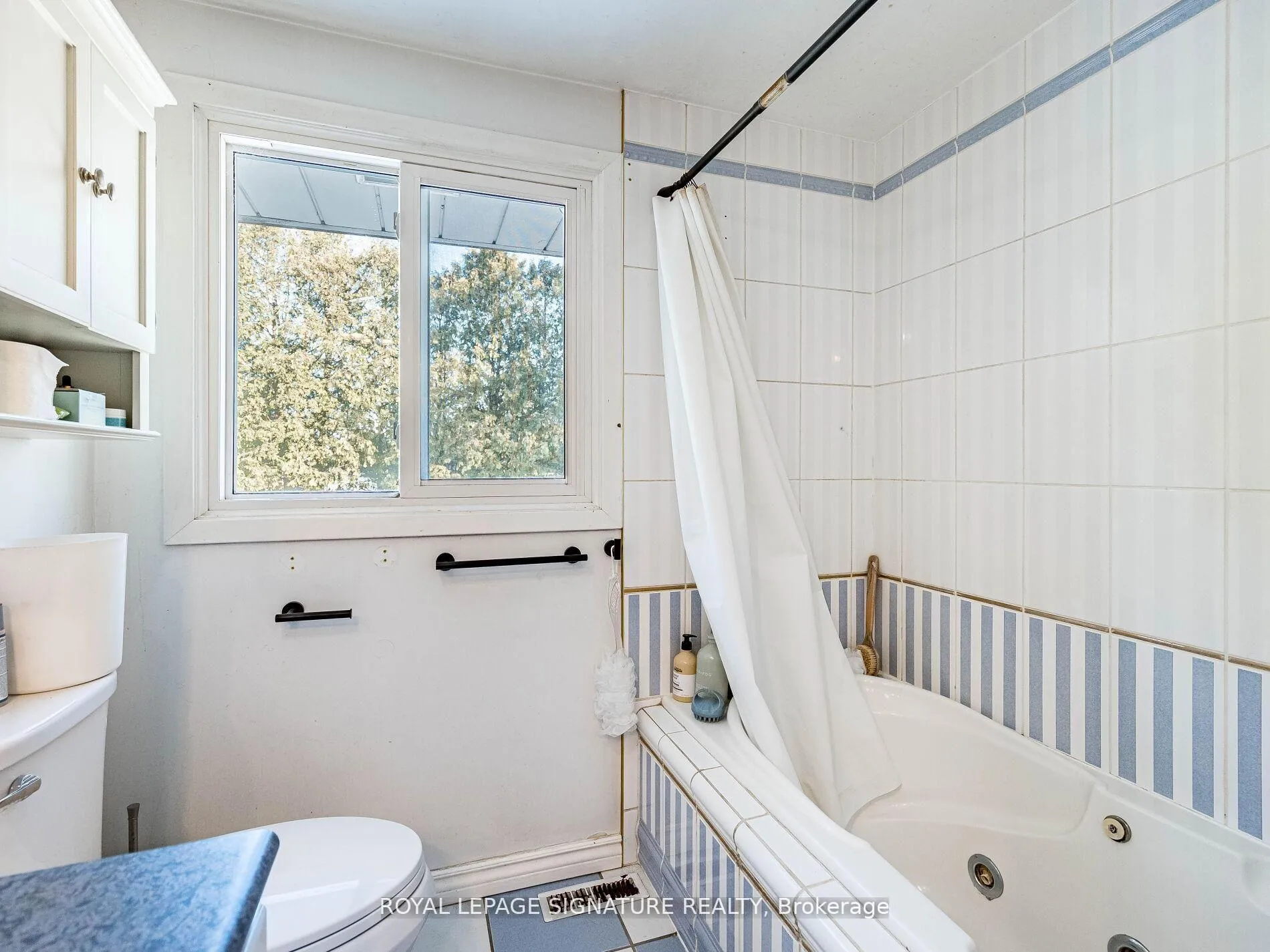 Photo 30 of 16 Alderwood Crescent, Cambridge — HOMEH