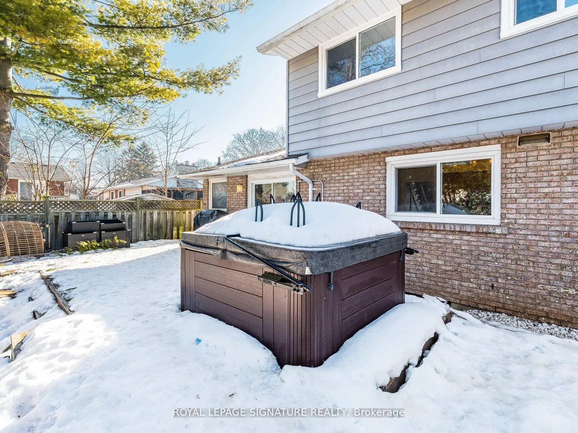 Photo 41 of 16 Alderwood Crescent, Cambridge — HOMEH