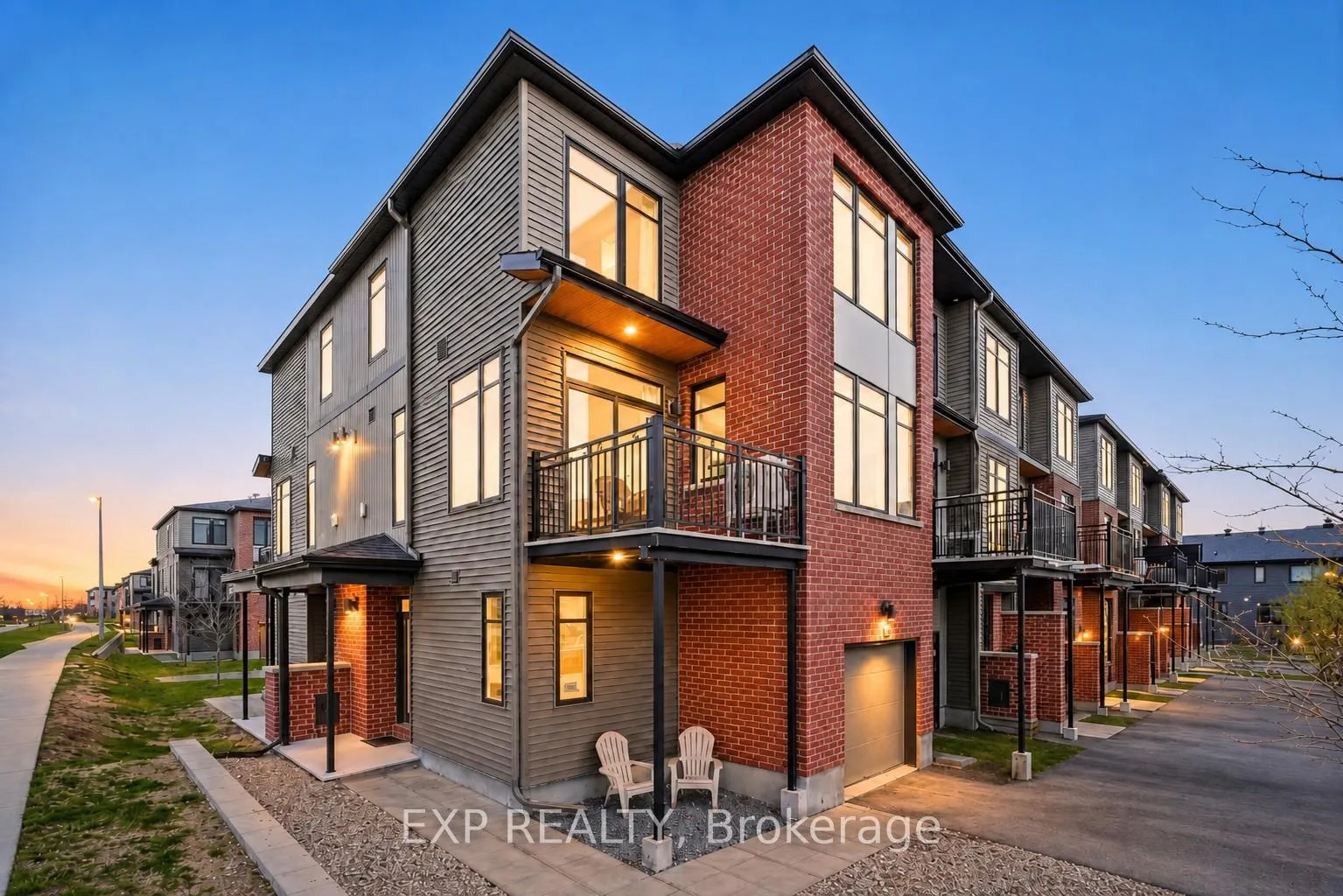 Photo 1 of 82 Franchise Private, Ottawa, Kanata - Emerald Meadows/Trailwest — HOMEH