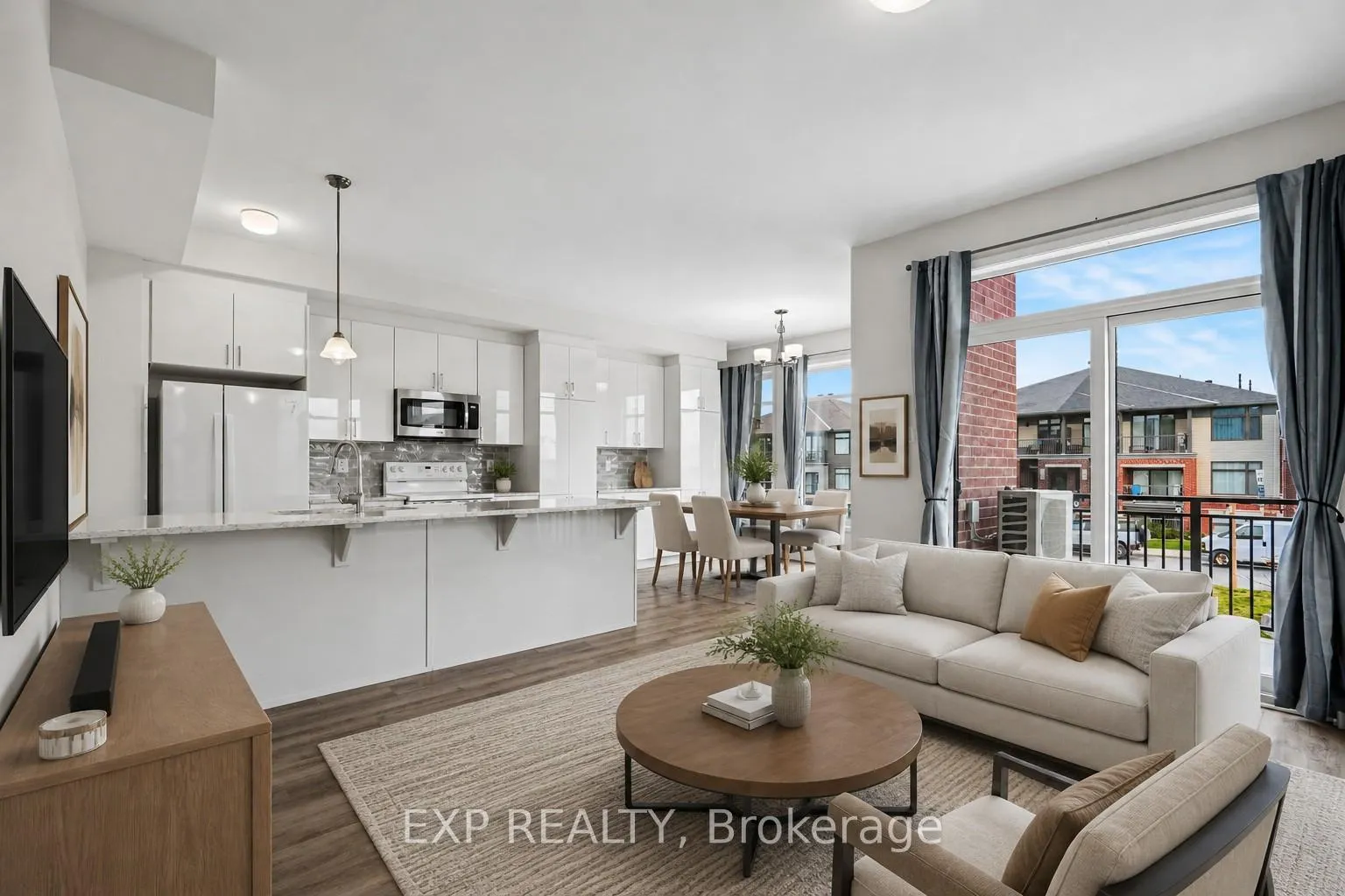 Photo 3 of 82 Franchise Private, Ottawa, Kanata - Emerald Meadows/Trailwest — HOMEH