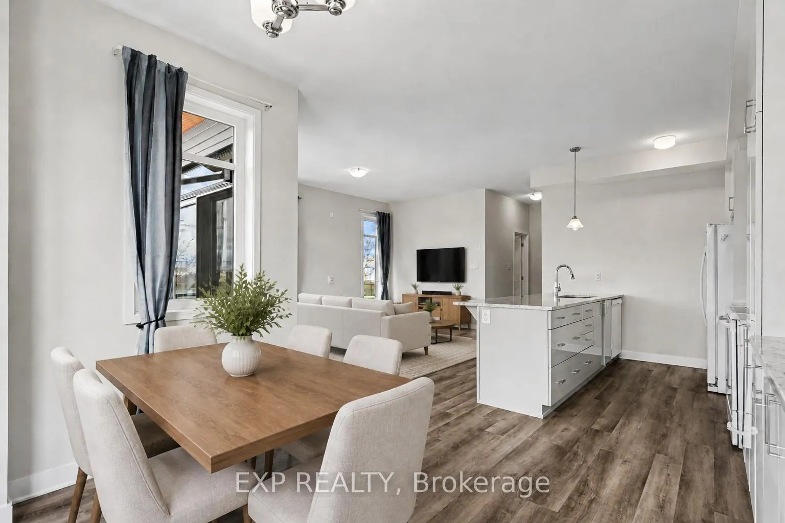 Photo 4 of 82 Franchise Private, Ottawa, Kanata - Emerald Meadows/Trailwest — HOMEH