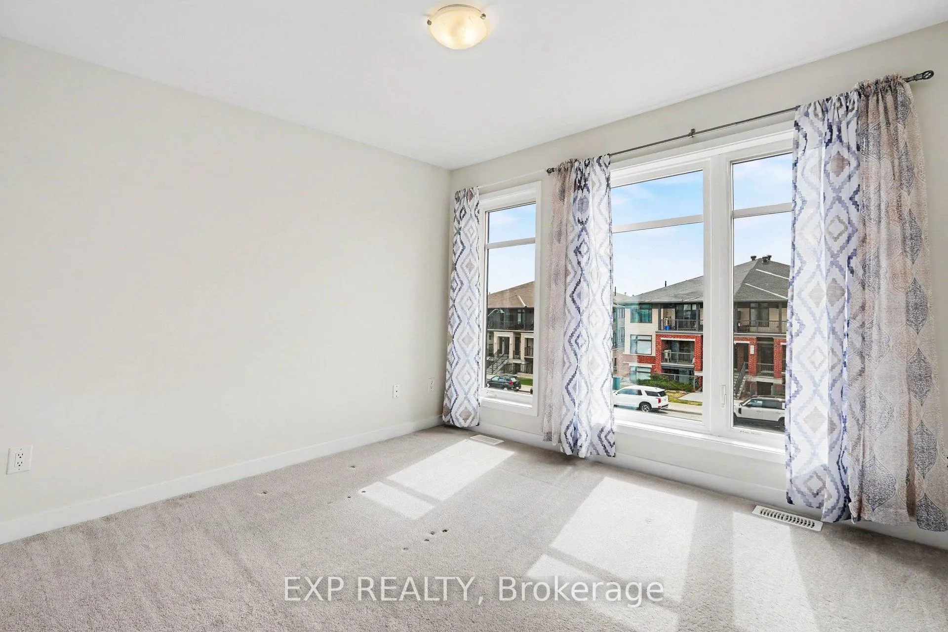 Photo 14 of 82 Franchise Private, Ottawa, Kanata - Emerald Meadows/Trailwest — HOMEH