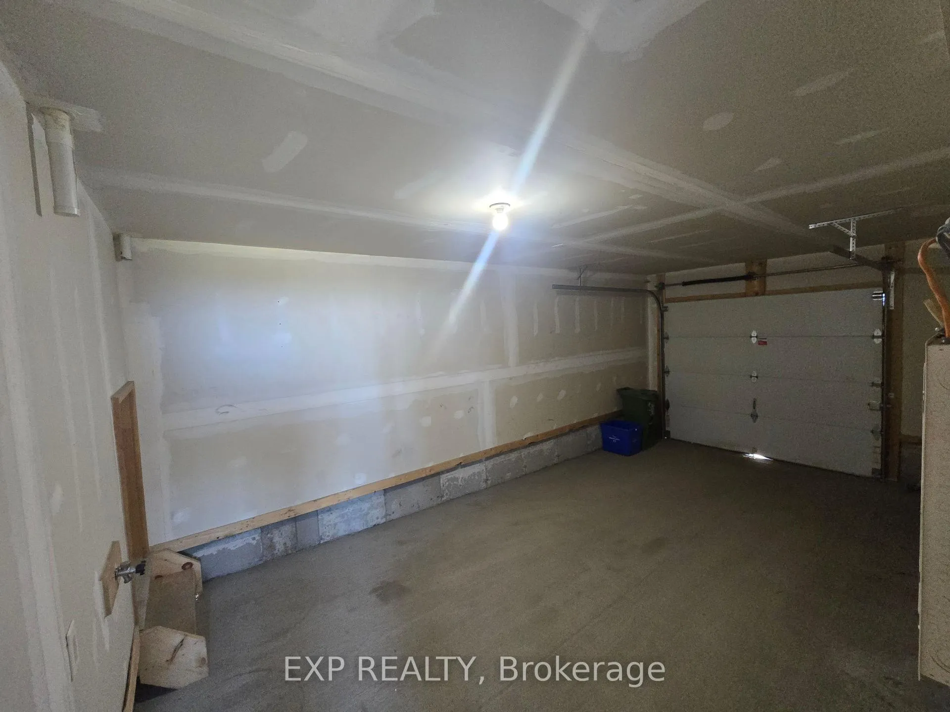Photo 22 of 82 Franchise Private, Ottawa, Kanata - Emerald Meadows/Trailwest — HOMEH