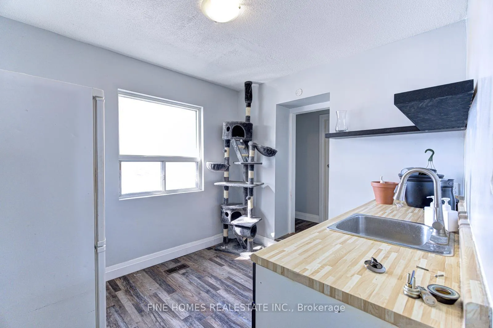 Photo 4 of 1762 Keele Street, Toronto, Keelesdale-Eglinton West — HOMEH