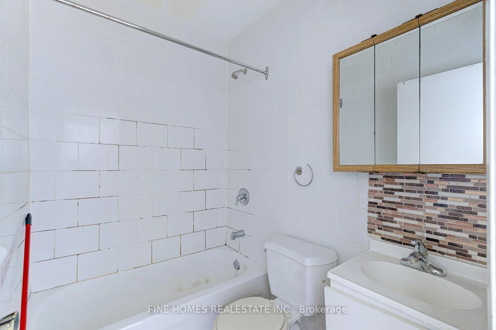 Photo 13 of 1762 Keele Street, Toronto, Keelesdale-Eglinton West — HOMEH