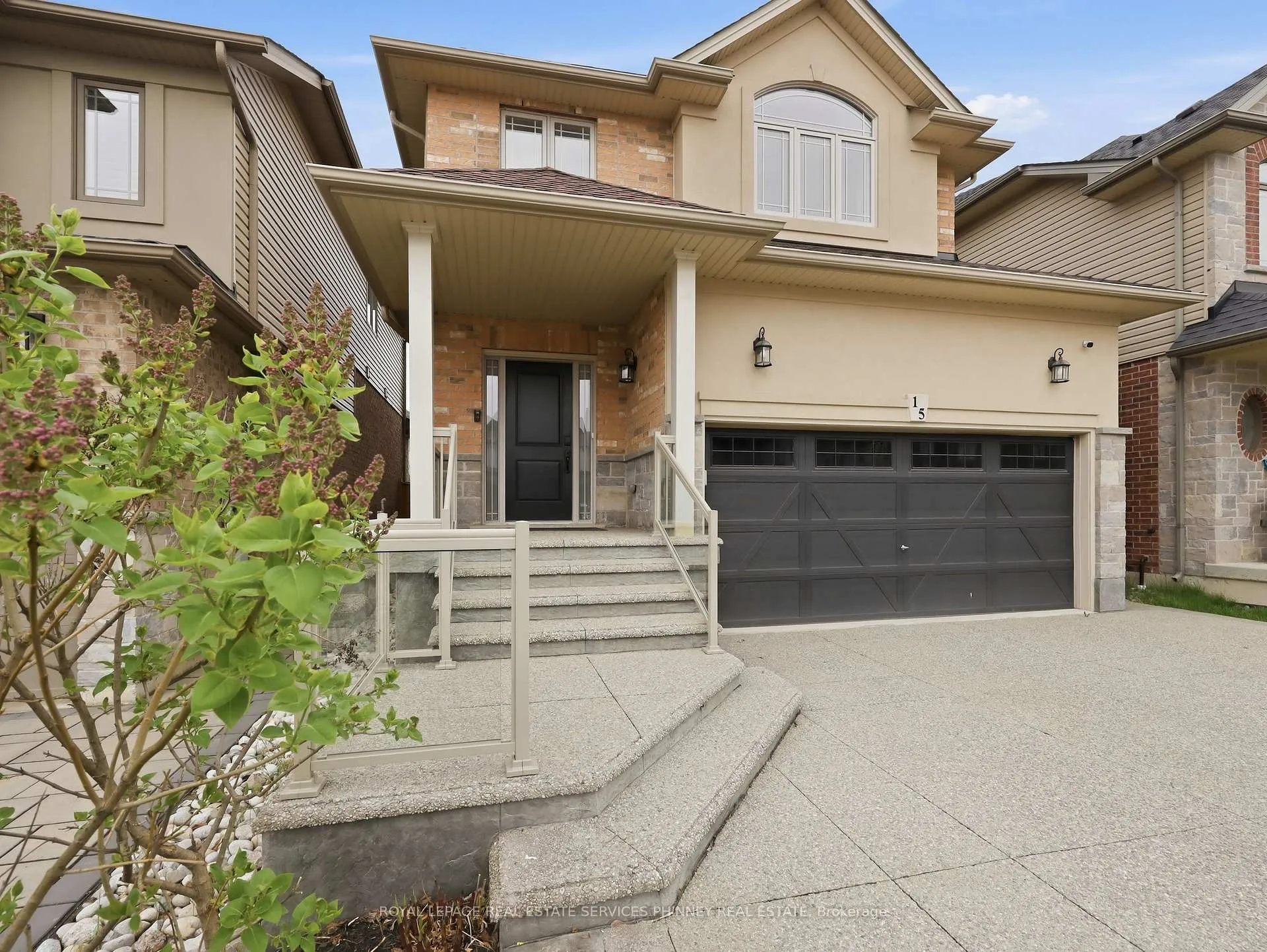 Photo 3 of 15 Cutts Crescent, Hamilton, Binbrook — HOMEH