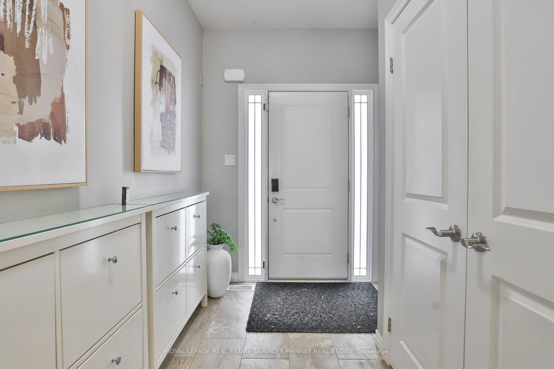Photo 4 of 15 Cutts Crescent, Hamilton, Binbrook — HOMEH