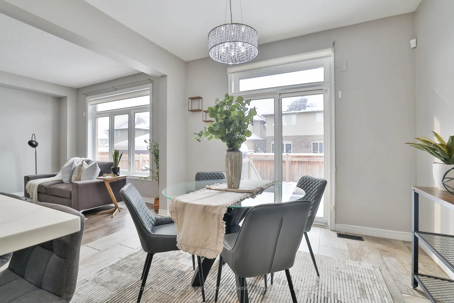 Photo 12 of 15 Cutts Crescent, Hamilton, Binbrook — HOMEH