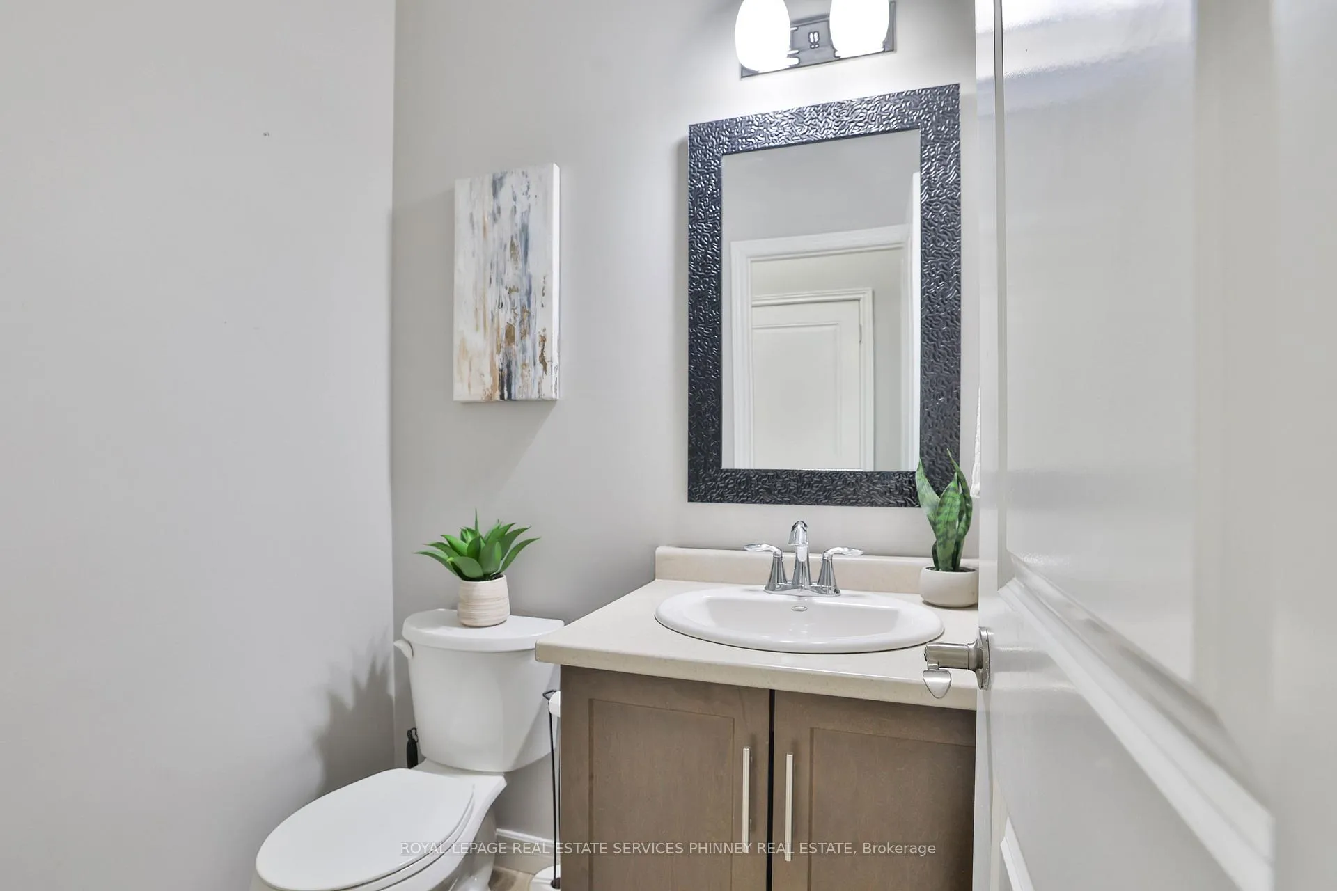 Photo 23 of 15 Cutts Crescent, Hamilton, Binbrook — HOMEH