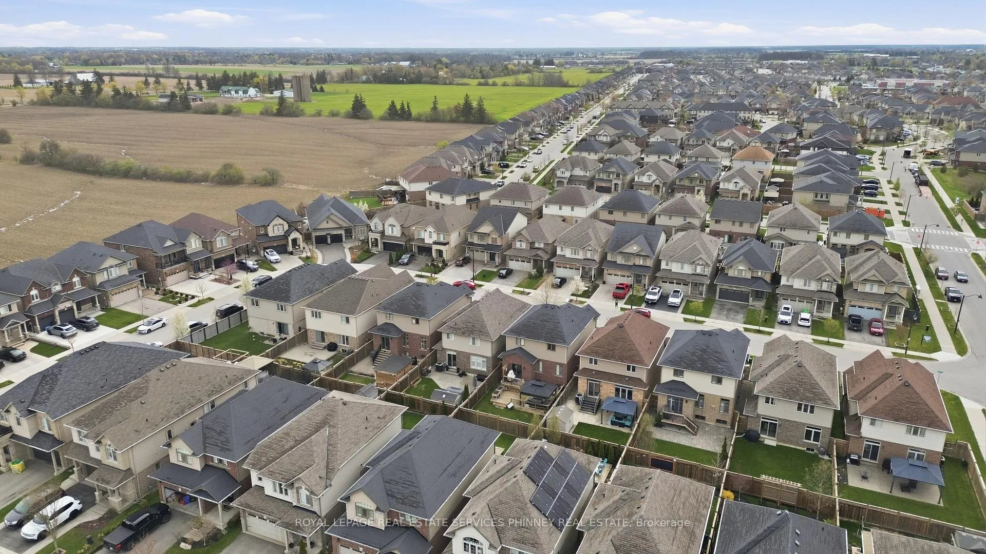 Photo 29 of 15 Cutts Crescent, Hamilton, Binbrook — HOMEH