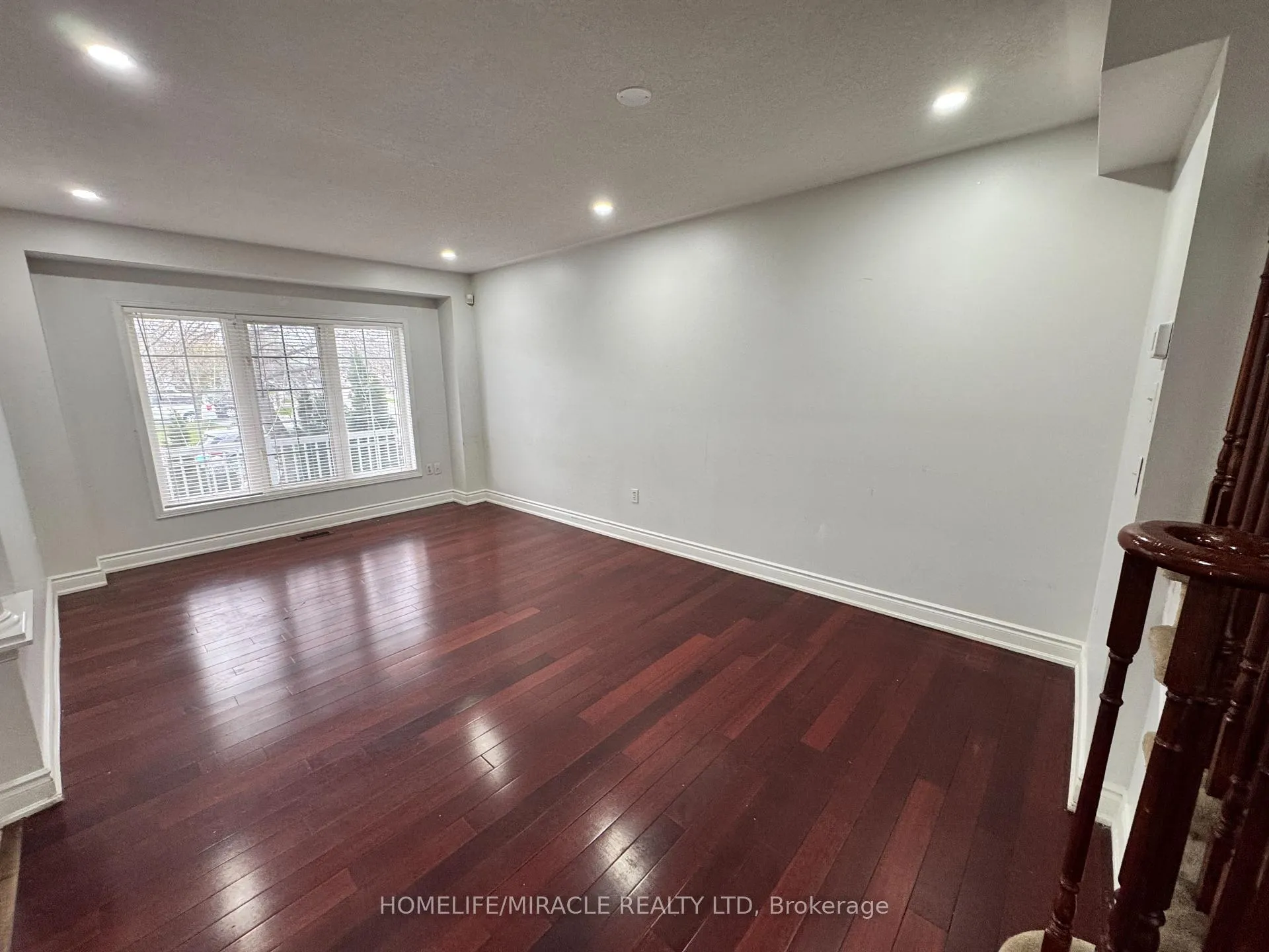 Photo 4 of Unit Upper, 28 Nautical Drive, Brampton, Sandringham-Wellington — HOMEH