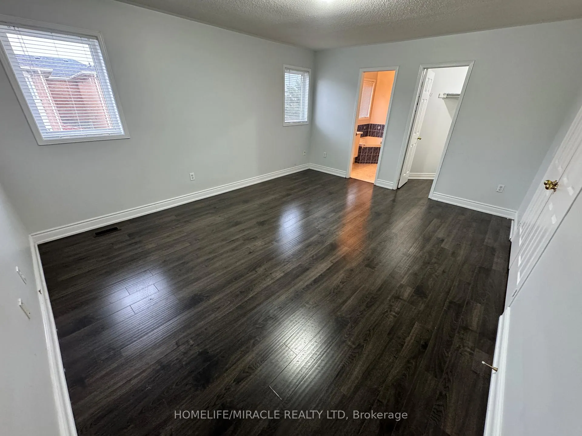 Photo 11 of Unit Upper, 28 Nautical Drive, Brampton, Sandringham-Wellington — HOMEH