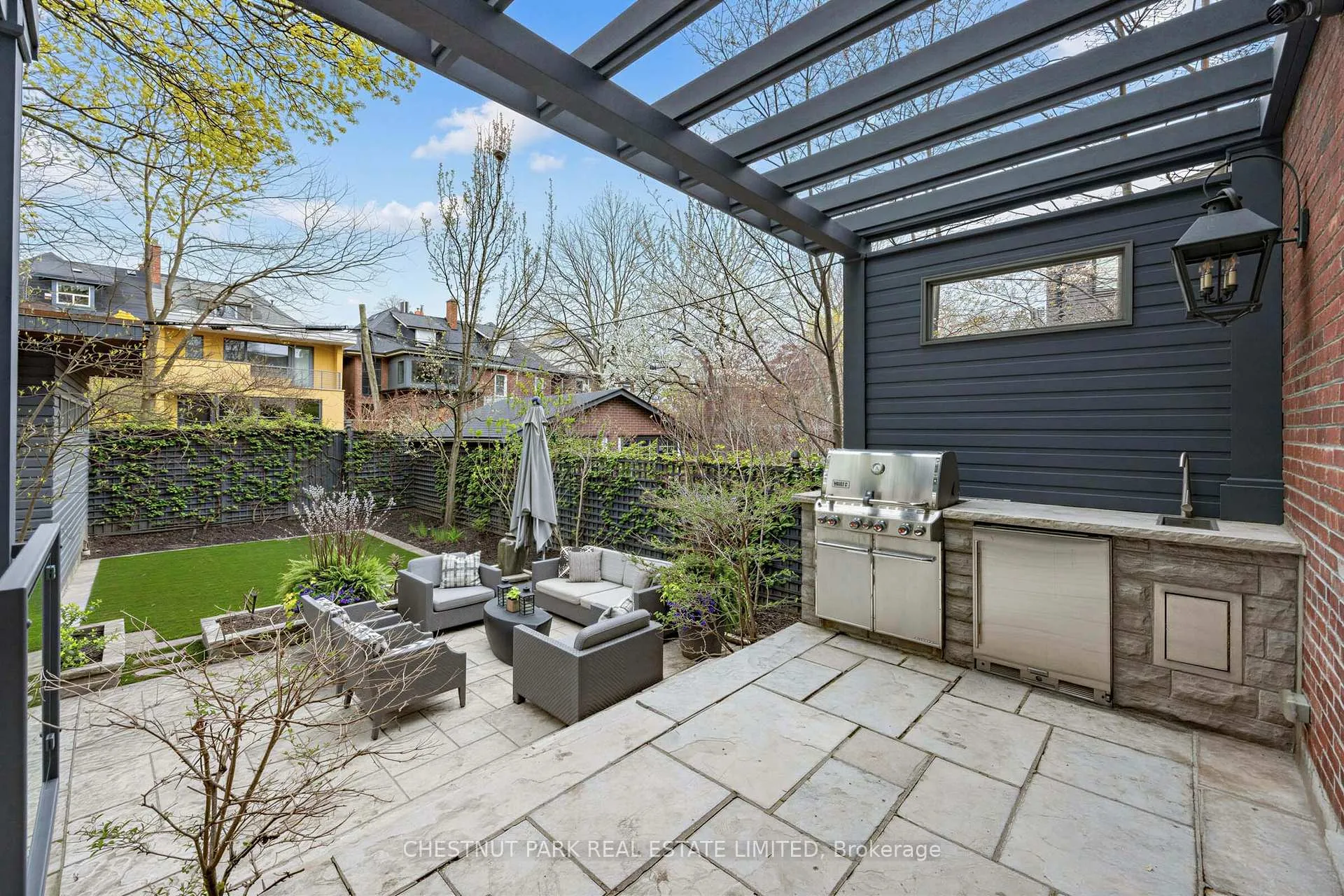 Photo 8 of 94 Walmer Road, Toronto, The Annex — HOMEH