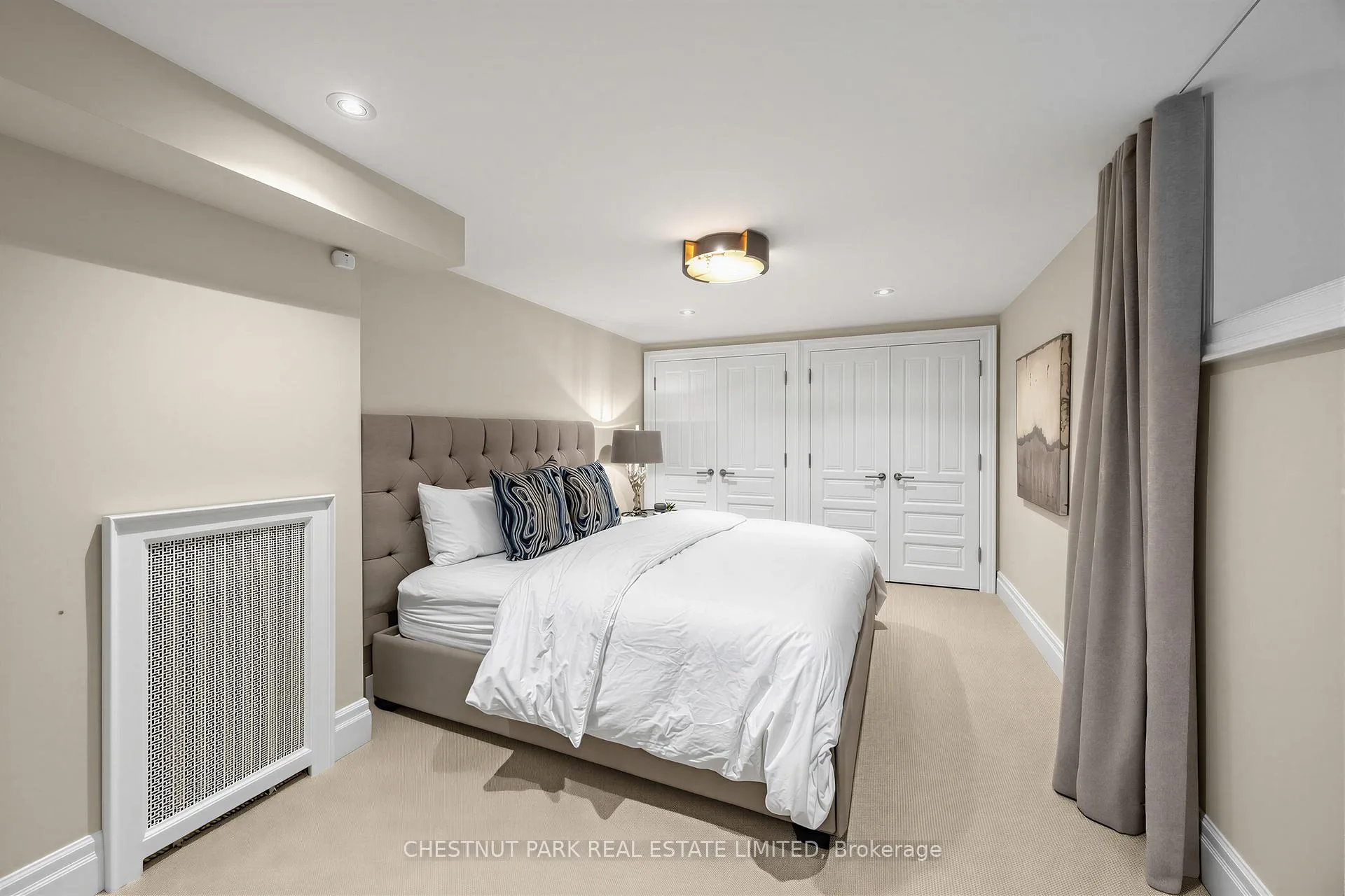 Photo 25 of 94 Walmer Road, Toronto, The Annex — HOMEH
