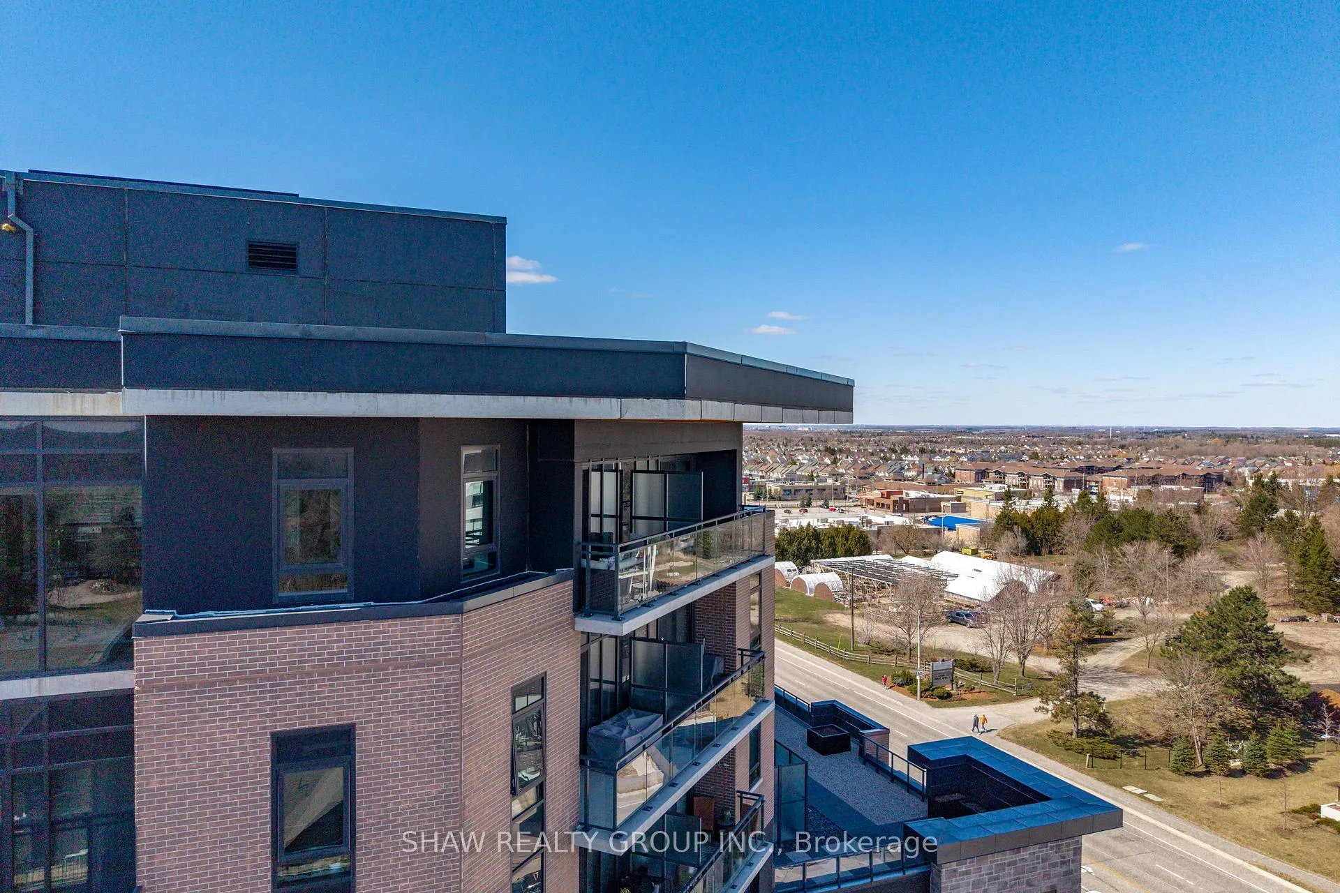 Photo 4 of Unit 805, 332 Gosling Gardens, Guelph, Clairfields/Hanlon Business Park — HOMEH