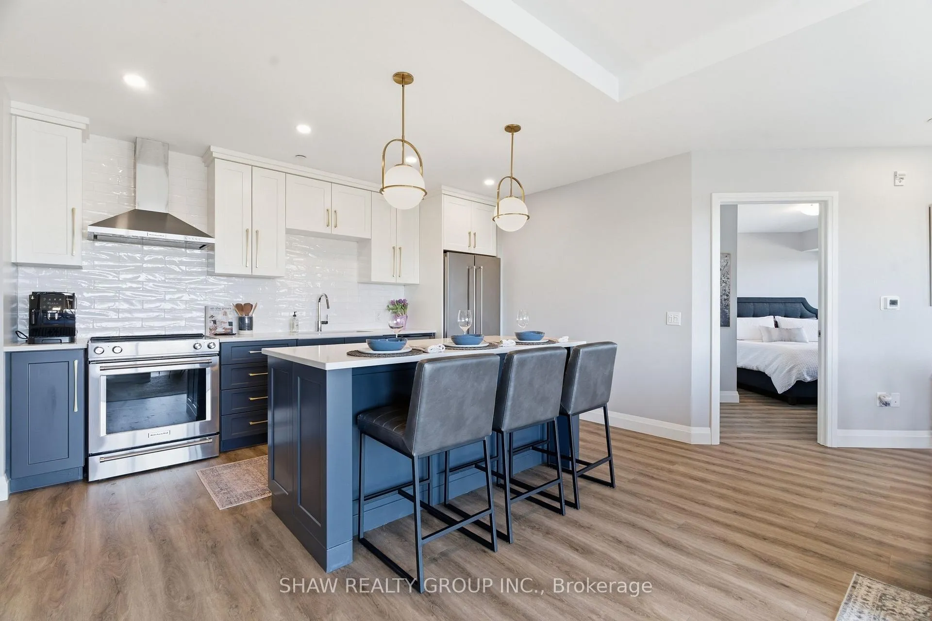 Photo 13 of Unit 805, 332 Gosling Gardens, Guelph, Clairfields/Hanlon Business Park — HOMEH