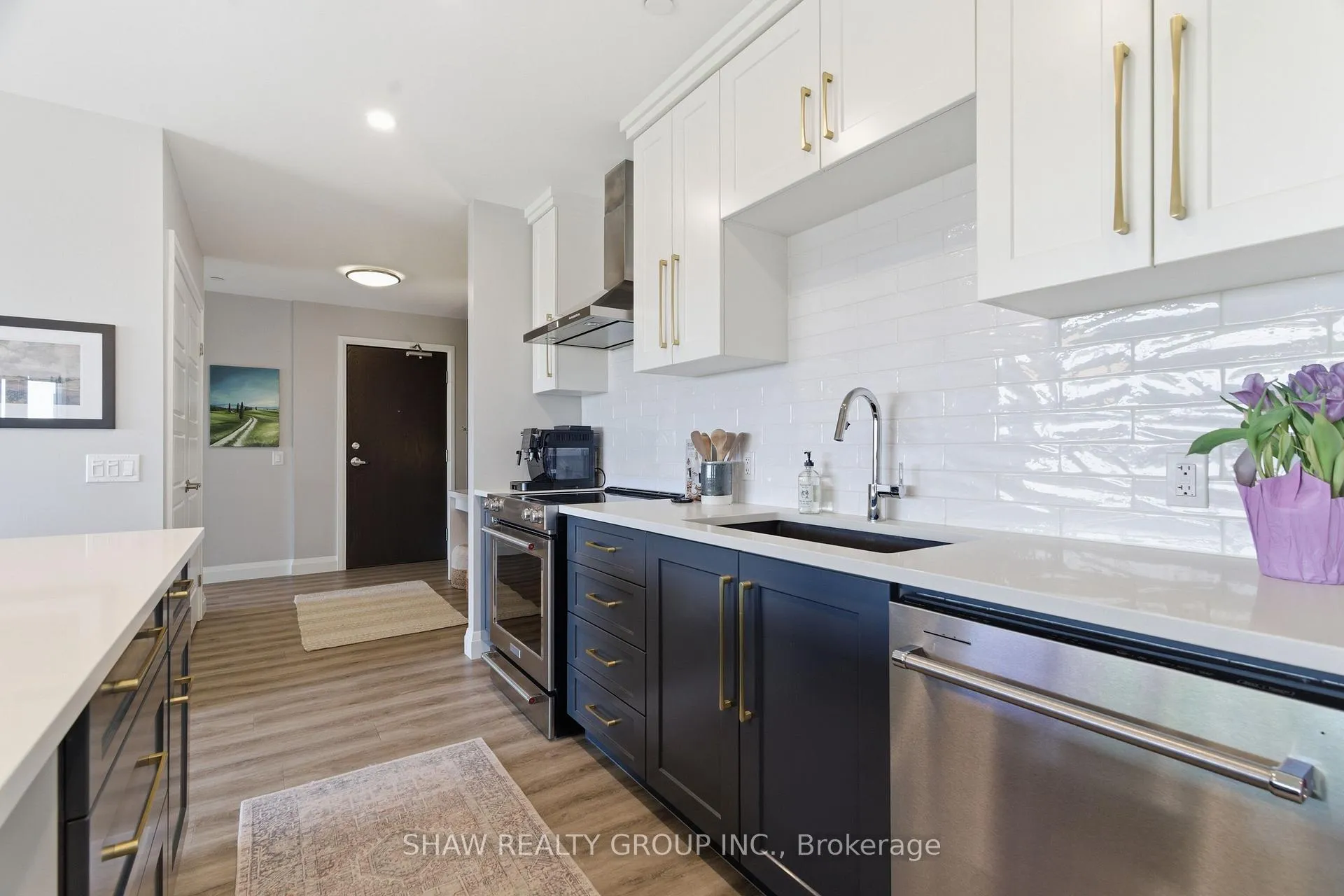 Photo 15 of Unit 805, 332 Gosling Gardens, Guelph, Clairfields/Hanlon Business Park — HOMEH