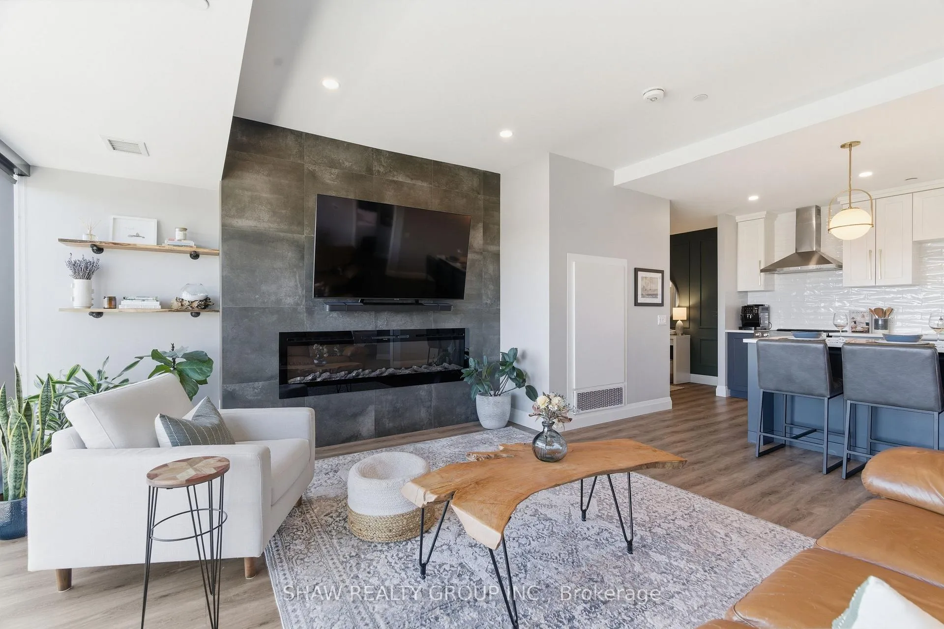 Photo 20 of Unit 805, 332 Gosling Gardens, Guelph, Clairfields/Hanlon Business Park — HOMEH