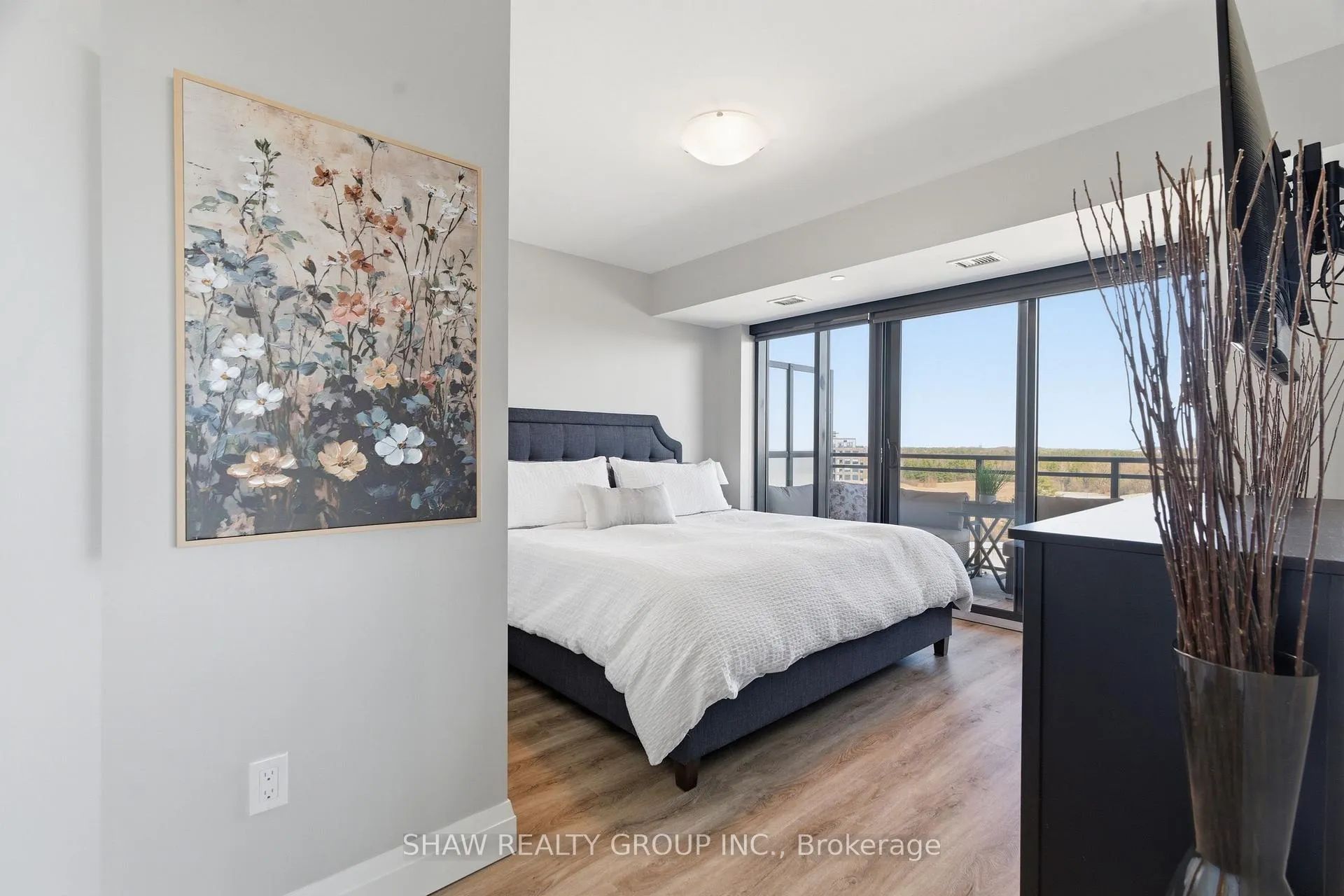 Photo 26 of Unit 805, 332 Gosling Gardens, Guelph, Clairfields/Hanlon Business Park — HOMEH