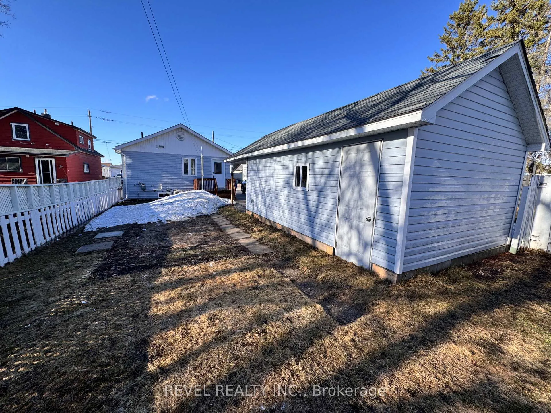 Photo 6 of 39 Crescent Avenue, Timmins, TM - TNW - Algonquin to Jubilee — HOMEH
