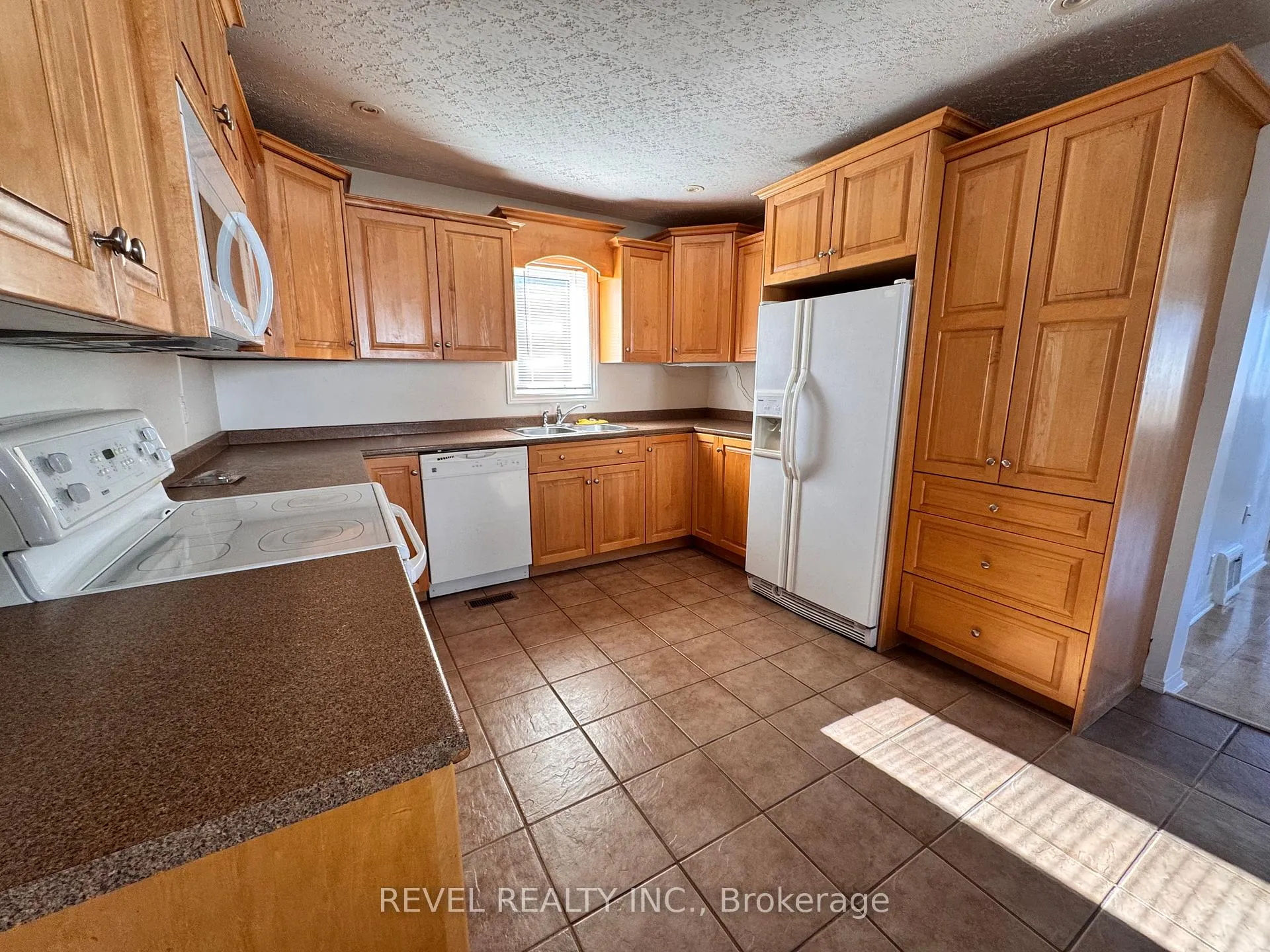 Photo 16 of 39 Crescent Avenue, Timmins, TM - TNW - Algonquin to Jubilee — HOMEH