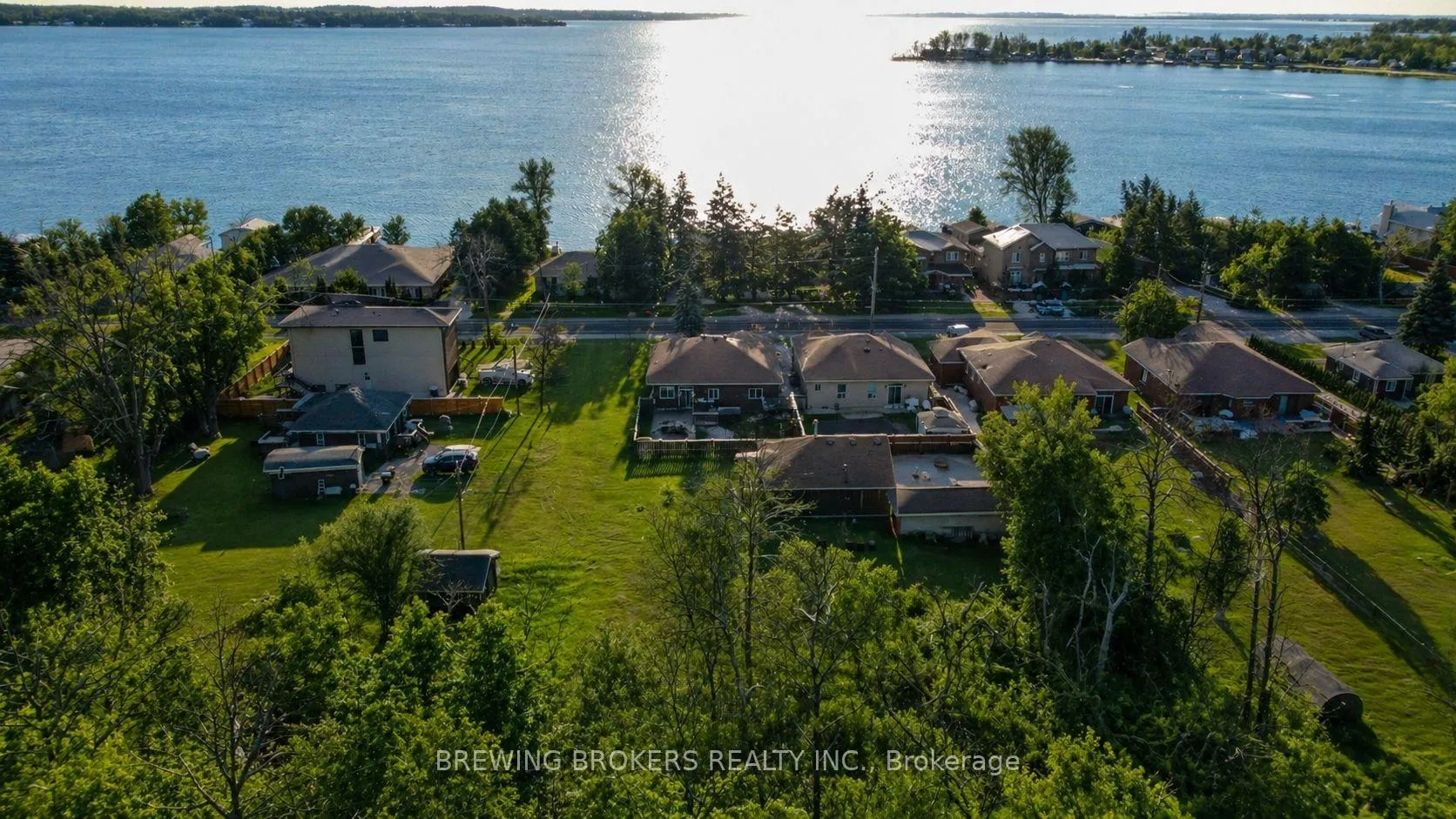 Photo 8 of 1422 Maple Way, Innisfil, Rural Innisfil — HOMEH