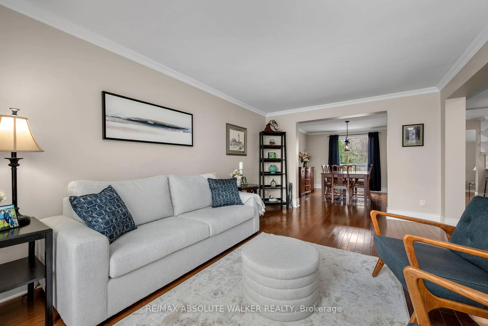 Photo 6 of 5935 Meadowglen Drive, Ottawa, Chapel Hill — HOMEH