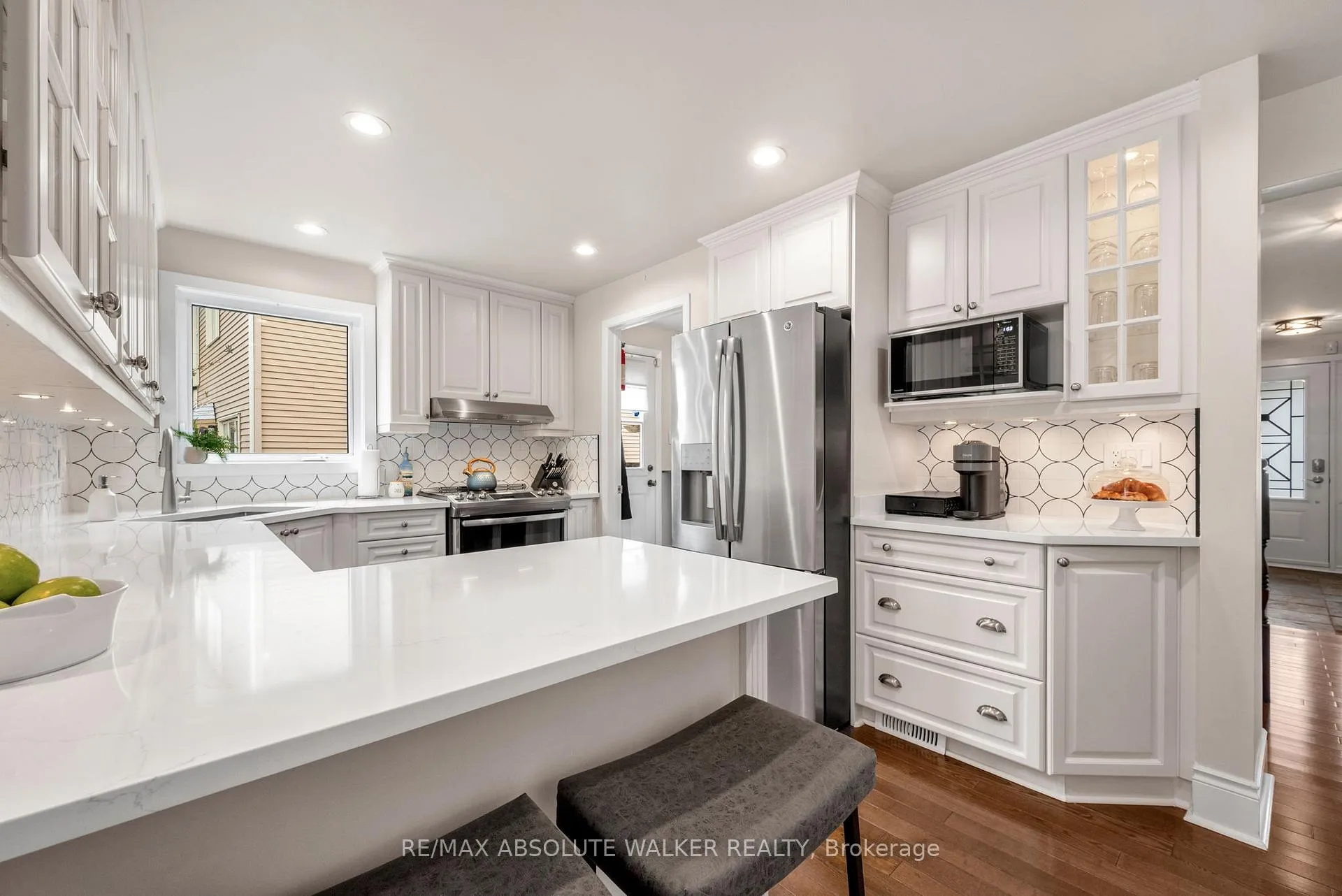 Photo 12 of 5935 Meadowglen Drive, Ottawa, Chapel Hill — HOMEH