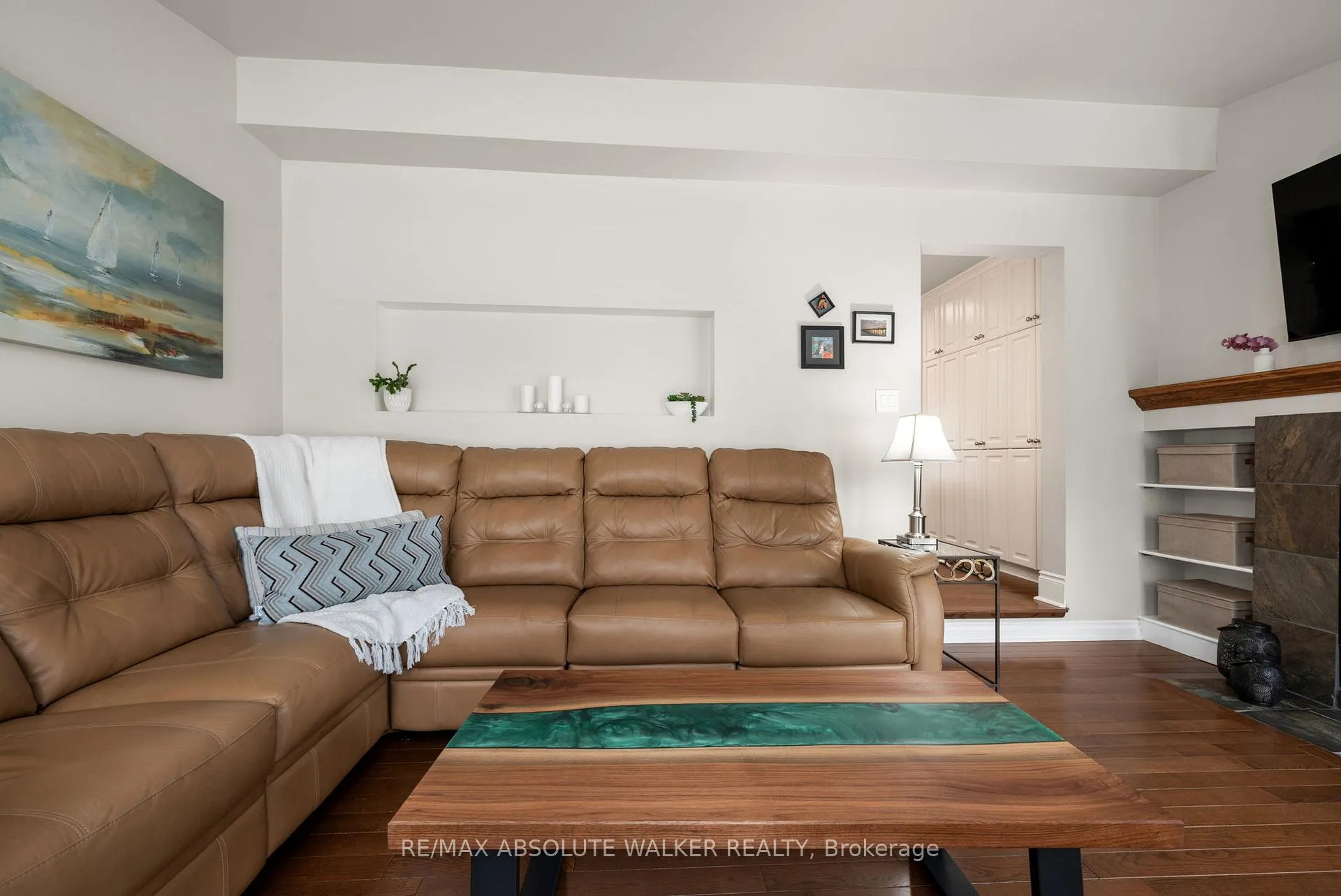 Photo 17 of 5935 Meadowglen Drive, Ottawa, Chapel Hill — HOMEH