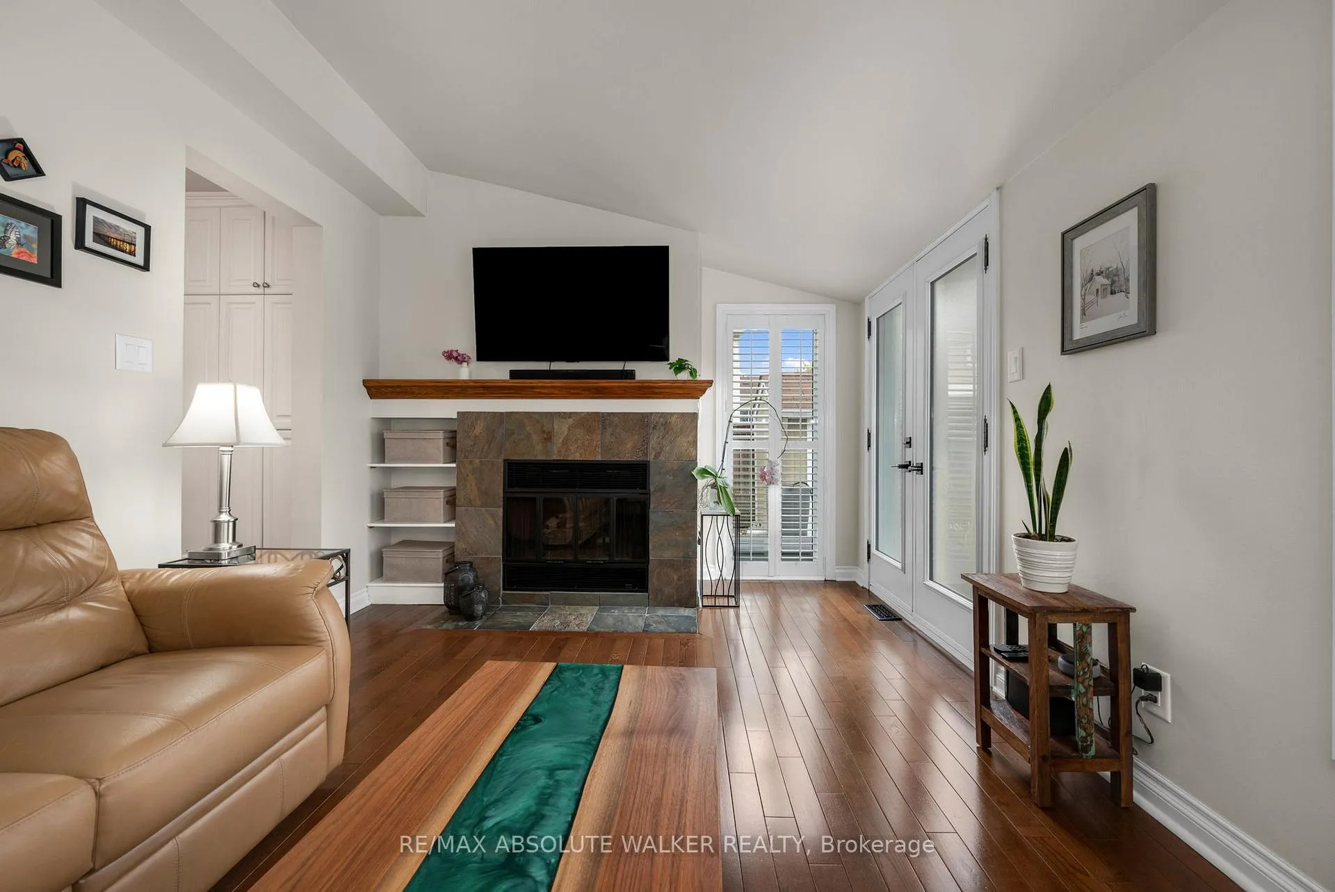 Photo 18 of 5935 Meadowglen Drive, Ottawa, Chapel Hill — HOMEH
