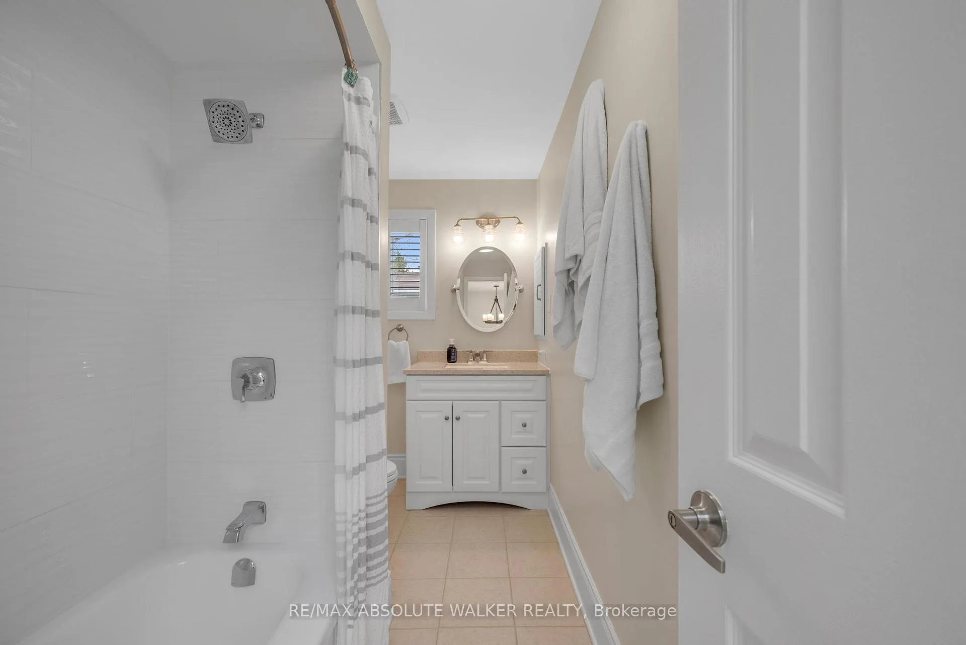Photo 27 of 5935 Meadowglen Drive, Ottawa, Chapel Hill — HOMEH