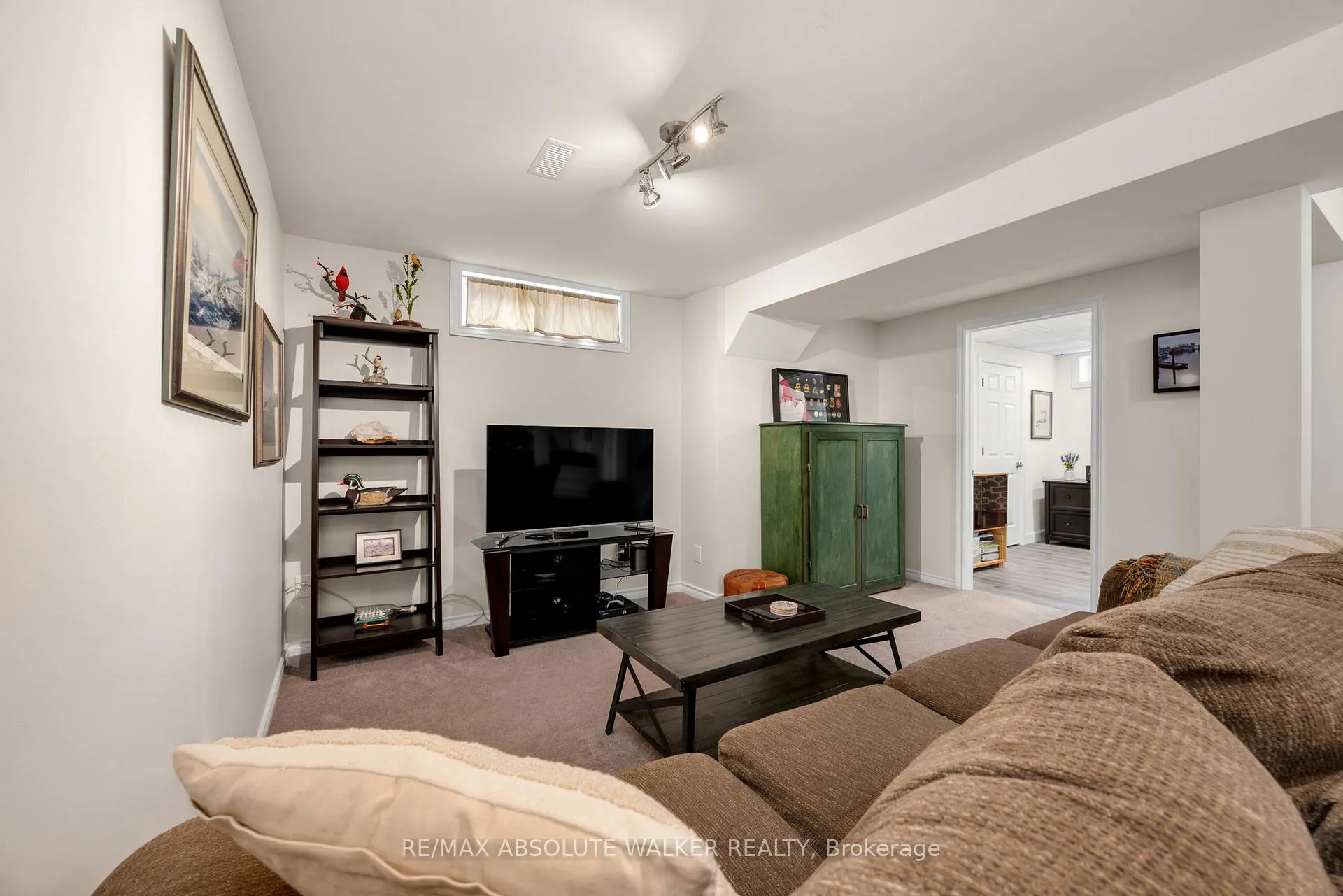 Photo 35 of 5935 Meadowglen Drive, Ottawa, Chapel Hill — HOMEH