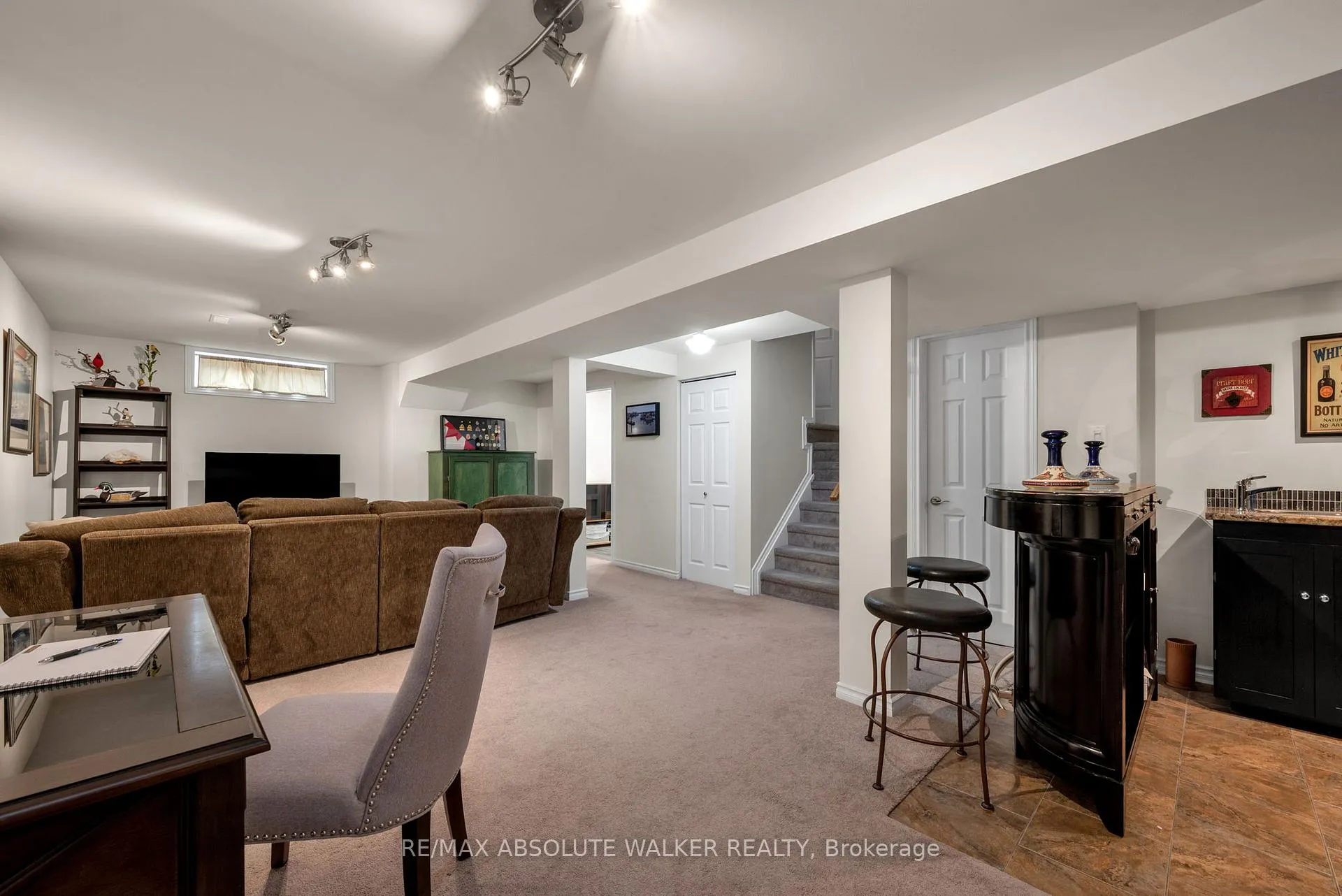 Photo 39 of 5935 Meadowglen Drive, Ottawa, Chapel Hill — HOMEH
