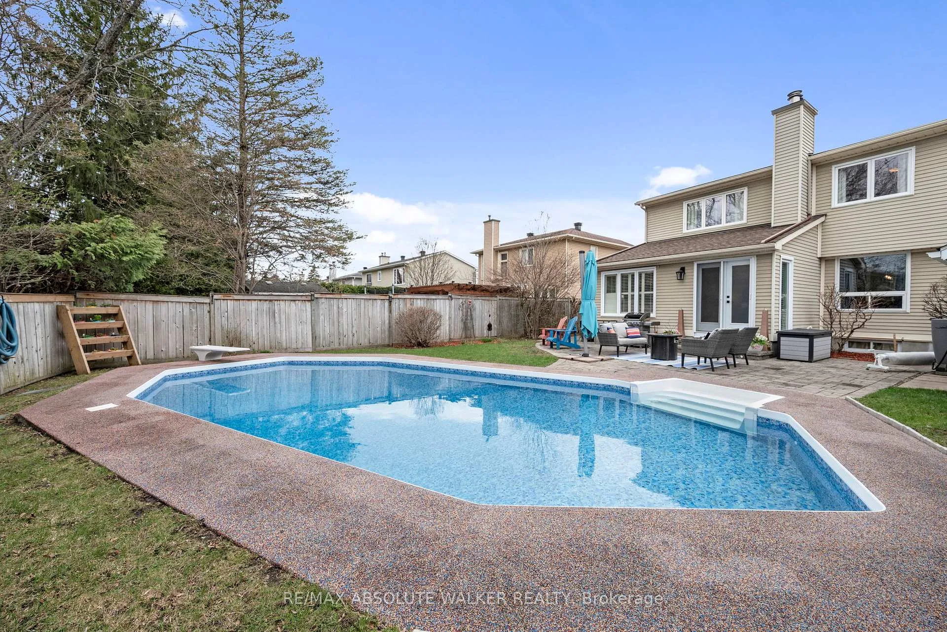 Photo 42 of 5935 Meadowglen Drive, Ottawa, Chapel Hill — HOMEH