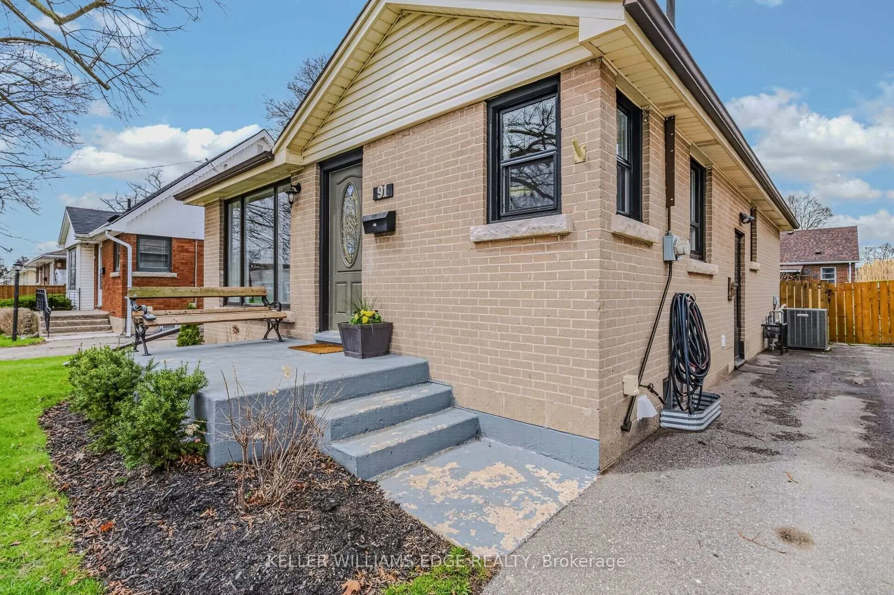 Photo 4 of 91 Ninth Avenue, Brantford — HOMEH